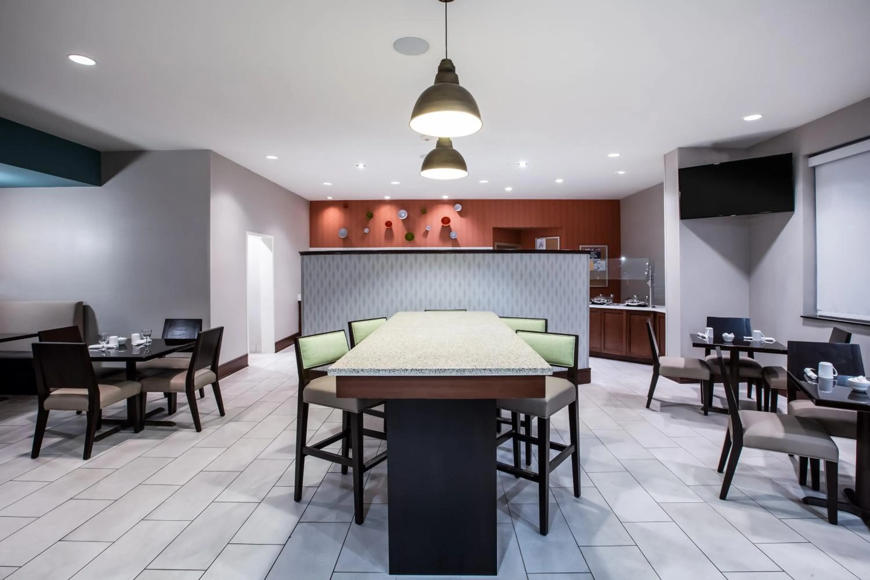 Restaurant/places to eat in Holiday Inn - Gulfport-Airport by IHG