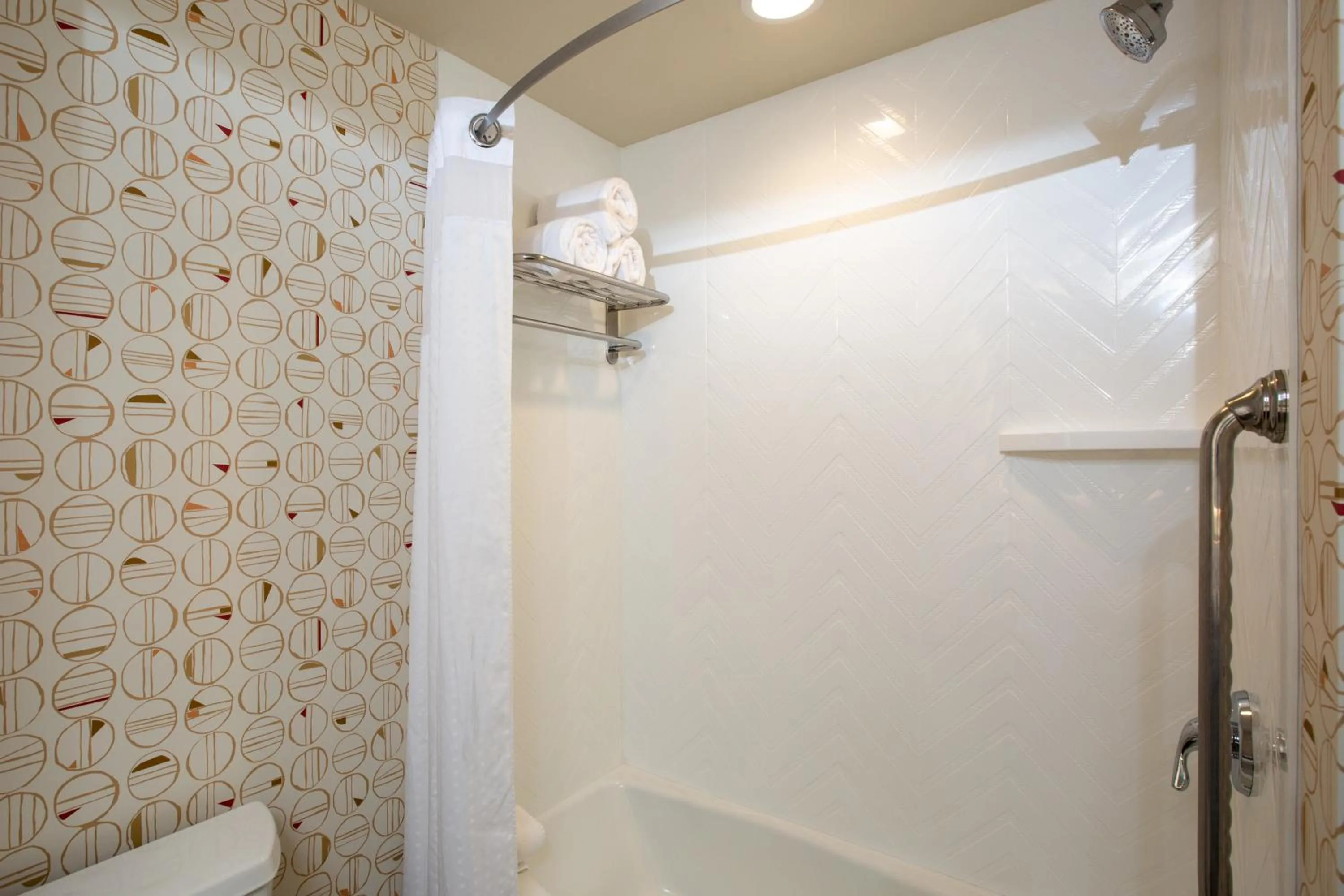 Bathroom in Holiday Inn - Gulfport-Airport by IHG