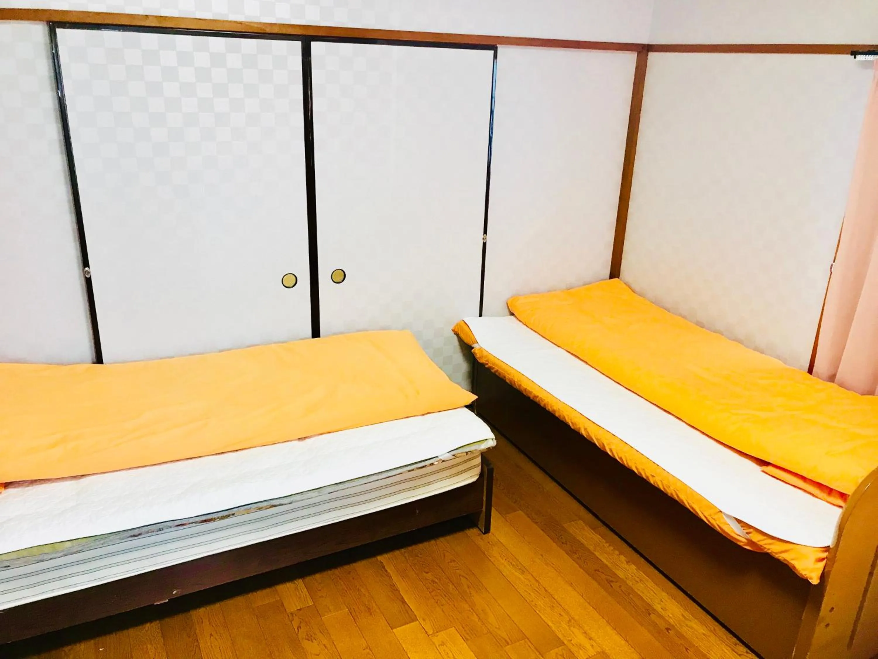 Bed in Minshuku Kaikeibo