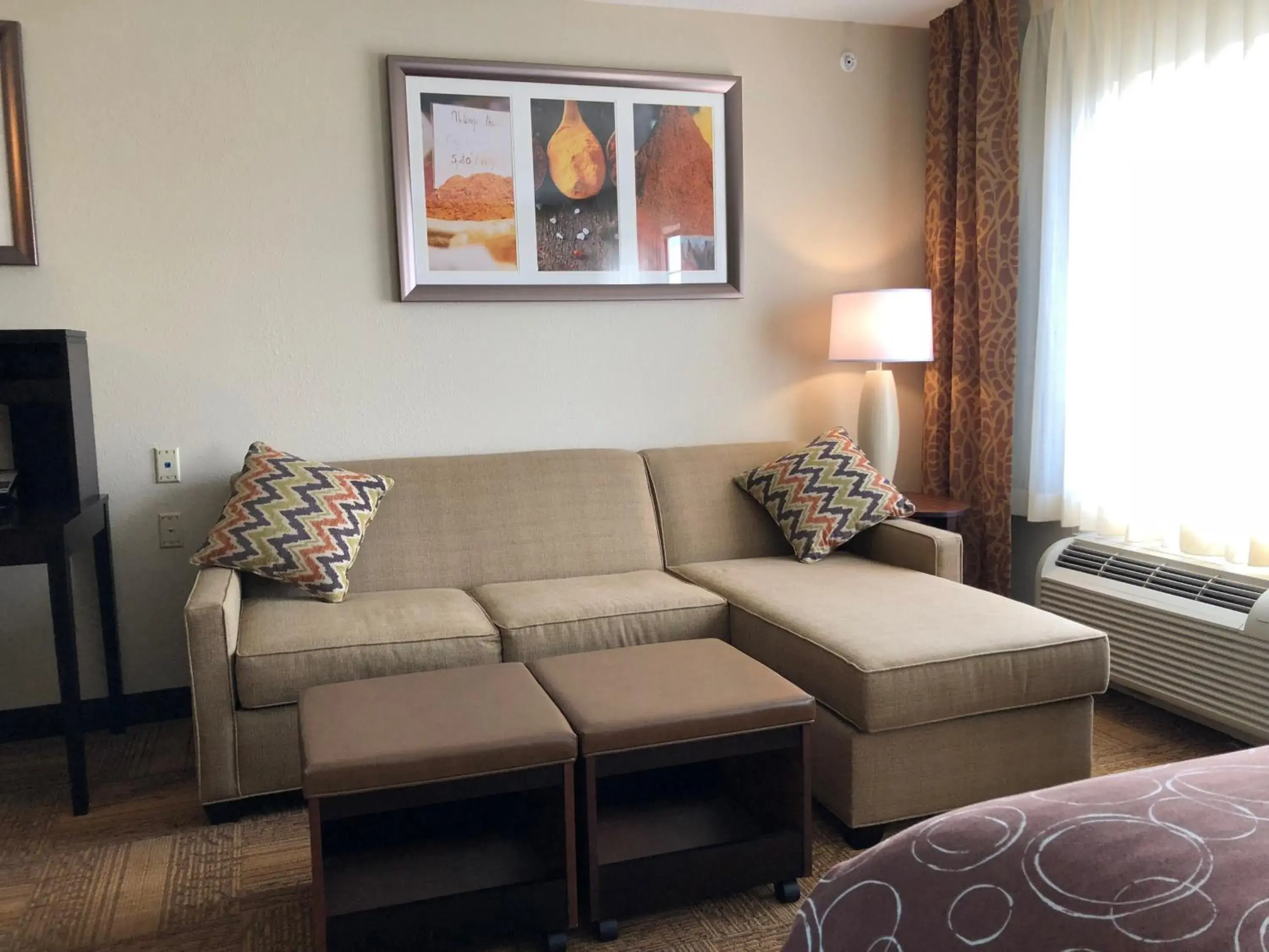 Studio Queen Suite - Non-Smoking in Staybridge Suites Grand Rapids-Kentwood by IHG Studio Queen Suite - Non-Smoking in Staybridge Suites Grand Rapids-Kentwood by IHG