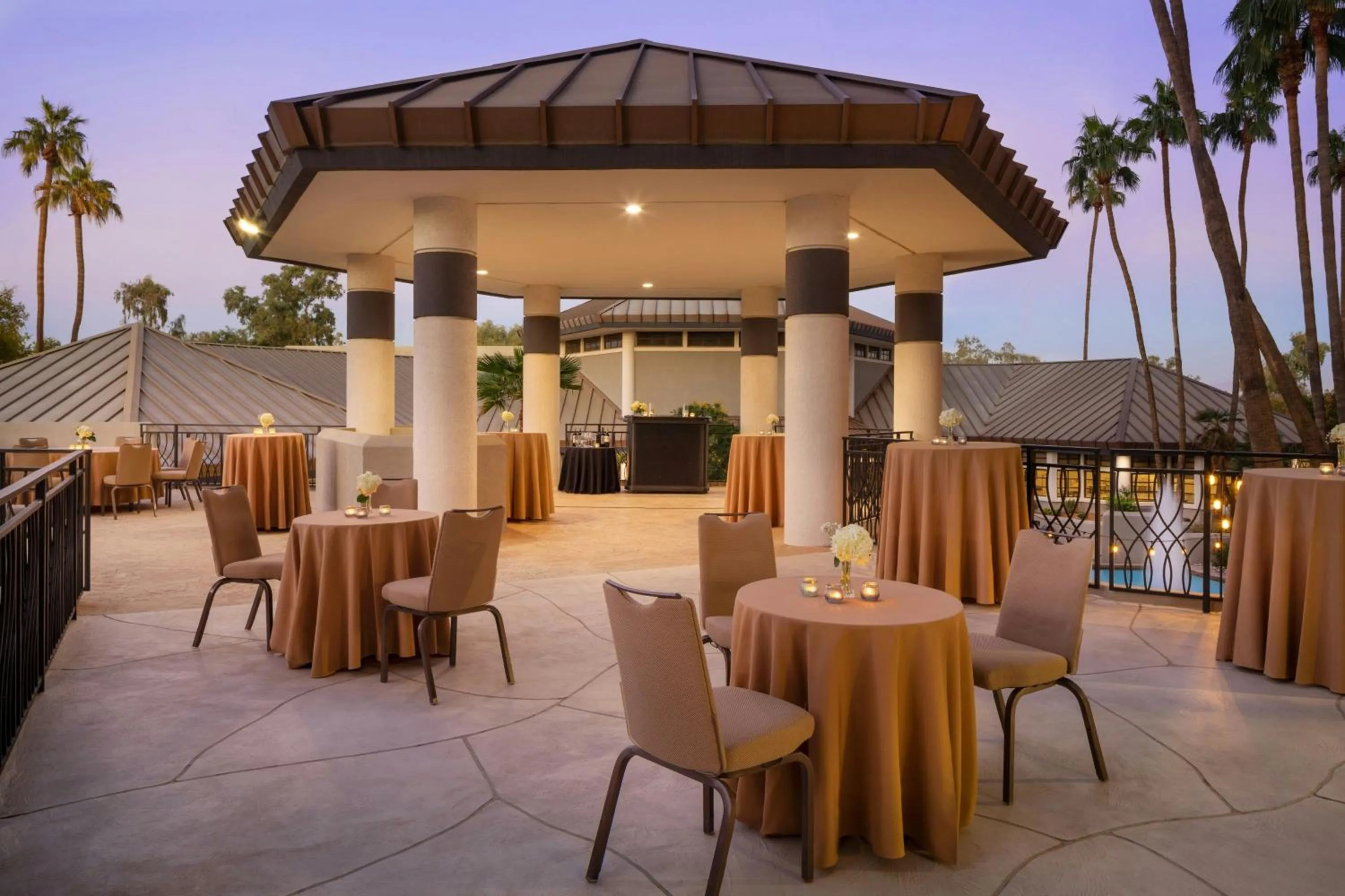 Property building in Delta Hotels by Marriott Phoenix Mesa