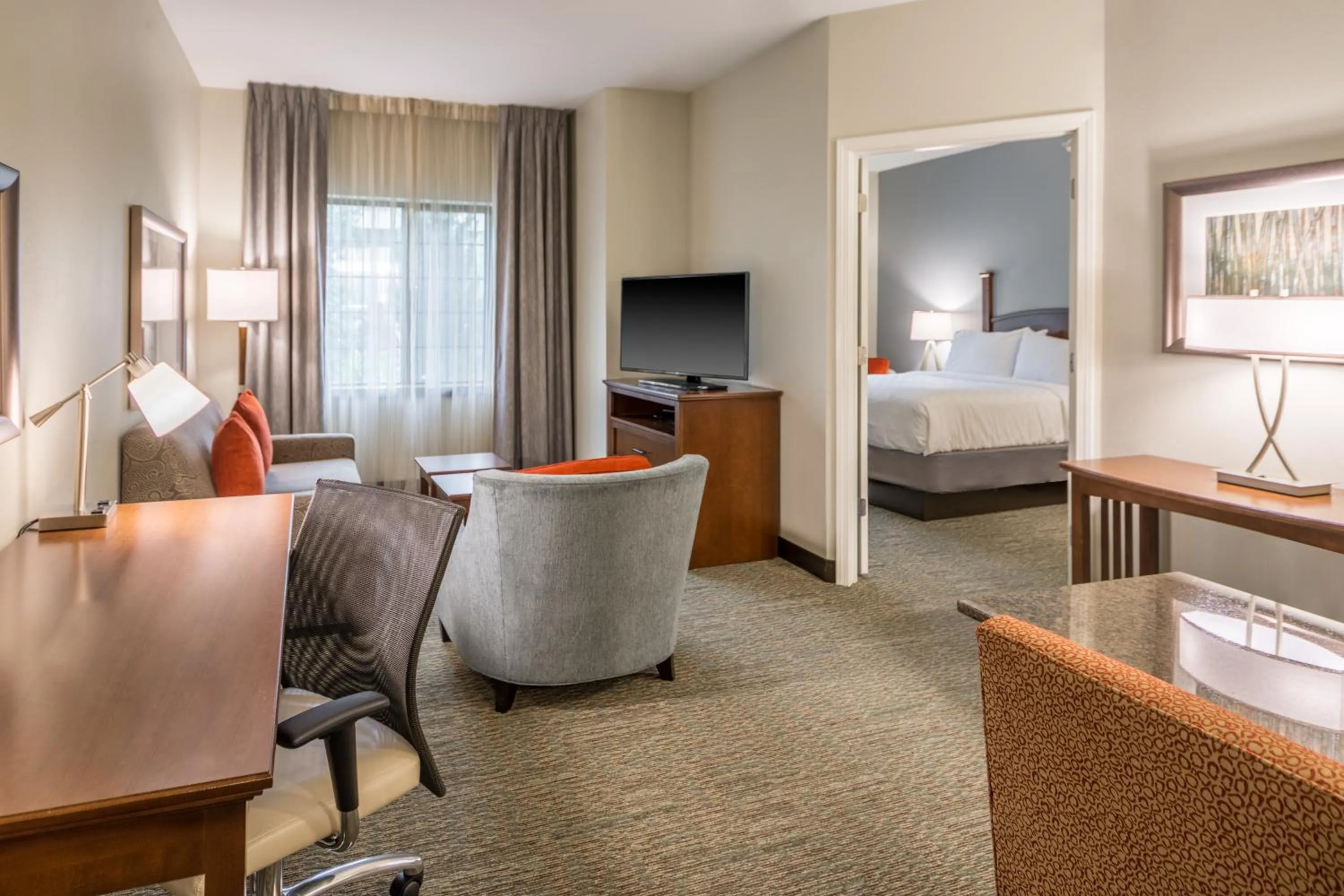Photo of the whole room, Bed in Staybridge Suites - Kansas City-Independence by IHG