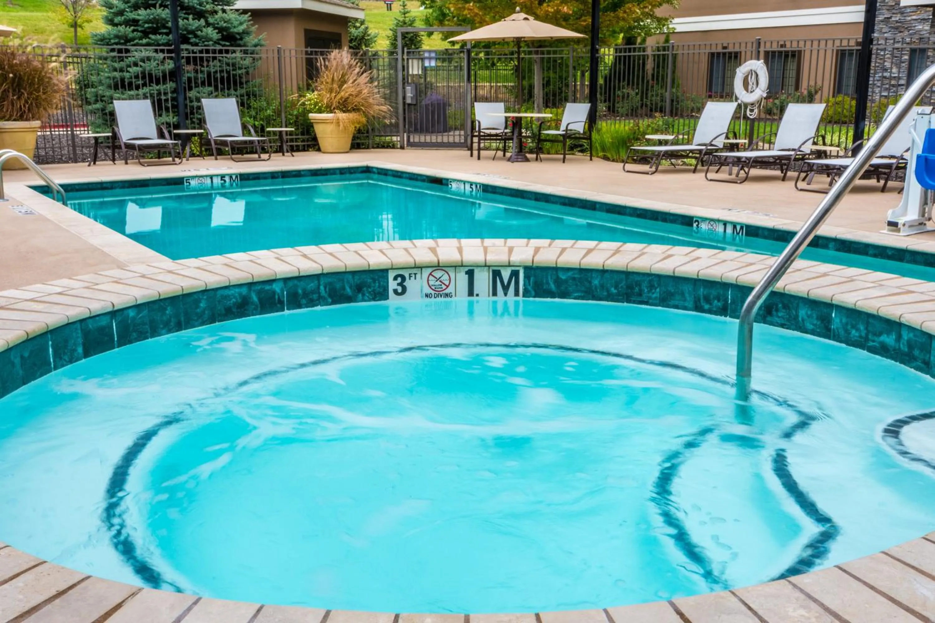 Spa and wellness centre/facilities in Staybridge Suites - Kansas City-Independence by IHG