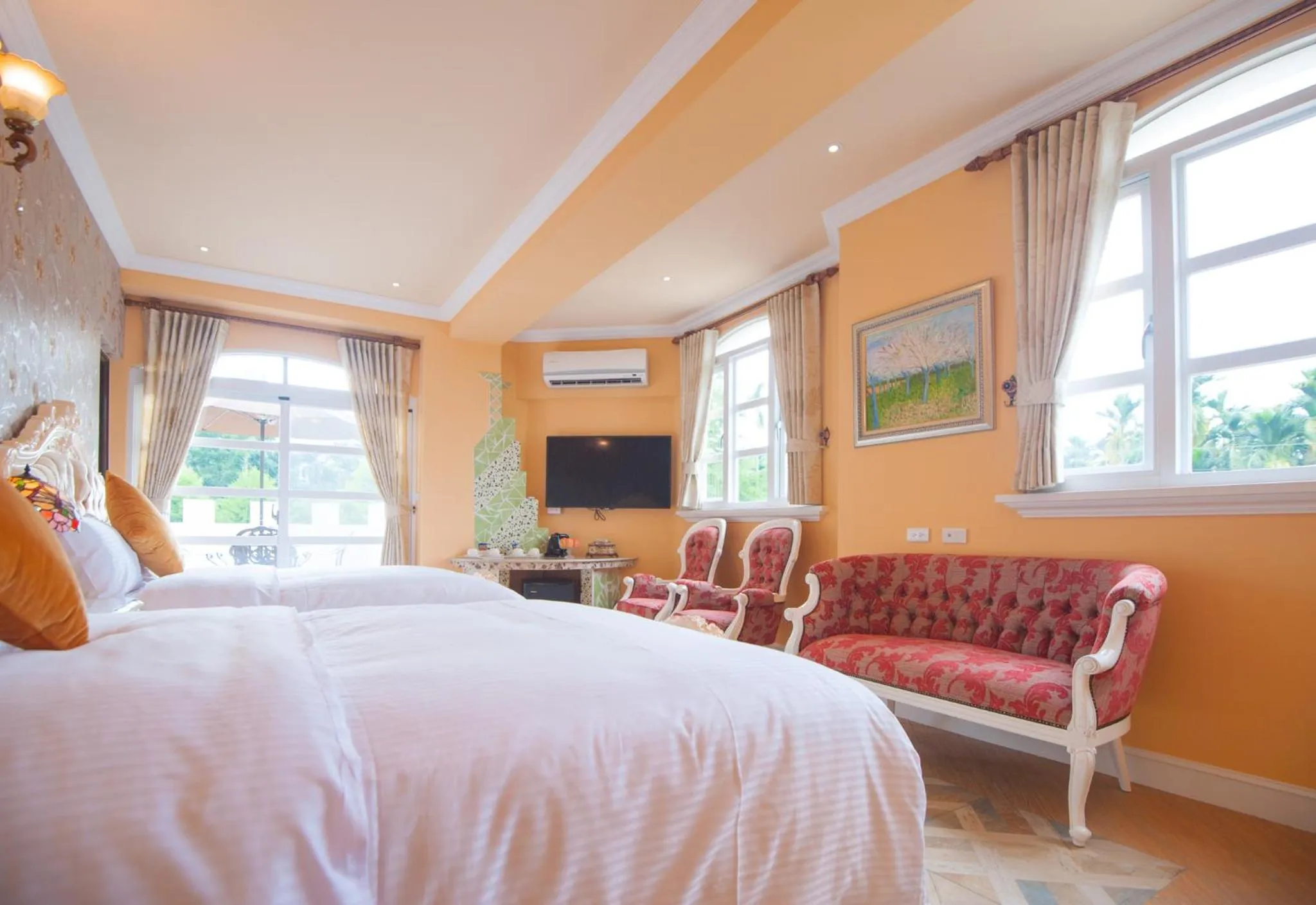 Day, Room Photo in Saint Paul Villa