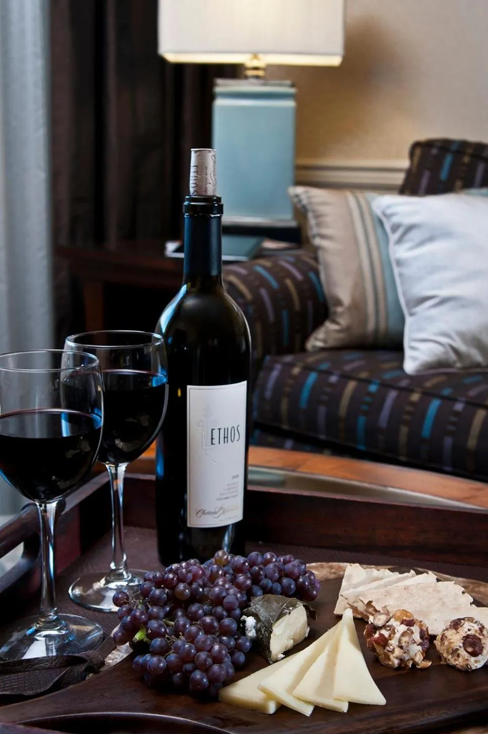 Restaurant/places to eat, Bed in Crowne Plaza Hotel Portland-Downtown Convention Center by IHG