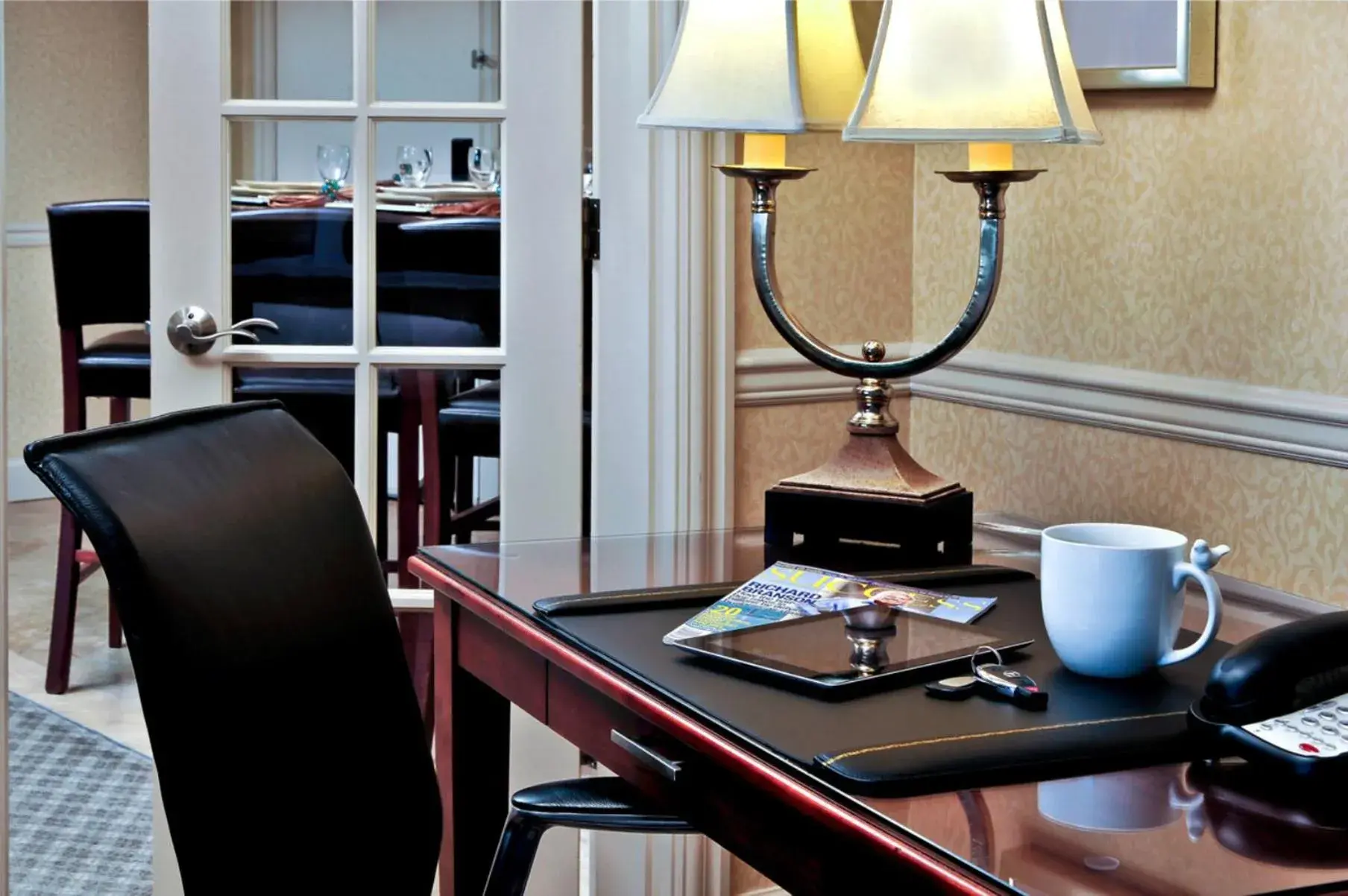 Suite - Non-Smoking in Crowne Plaza Hotel Portland-Downtown Convention Center by IHG Suite - Non-Smoking in Crowne Plaza Hotel Portland-Downtown Convention Center by IHG