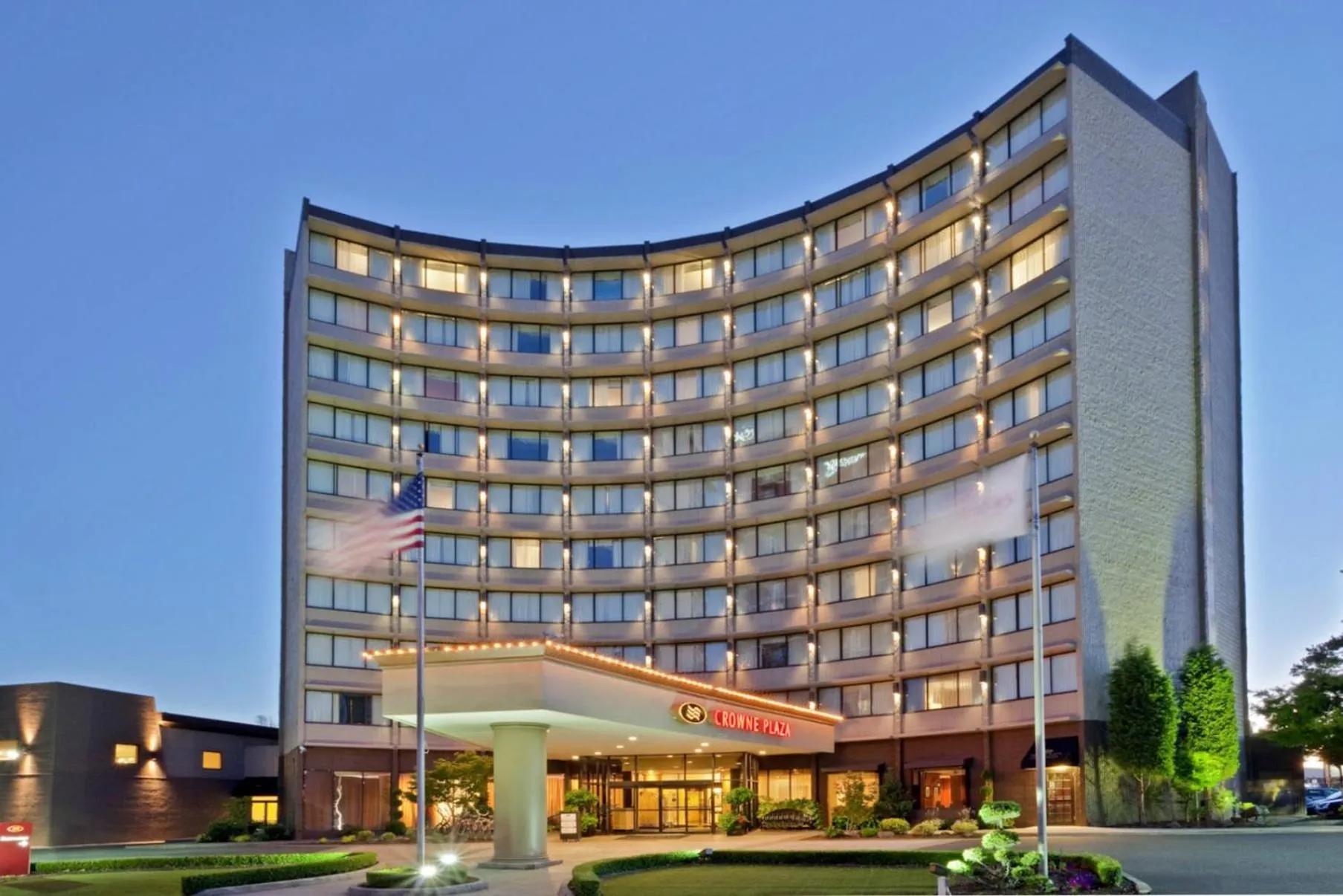 Property building in Crowne Plaza Hotel Portland-Downtown Convention Center by IHG