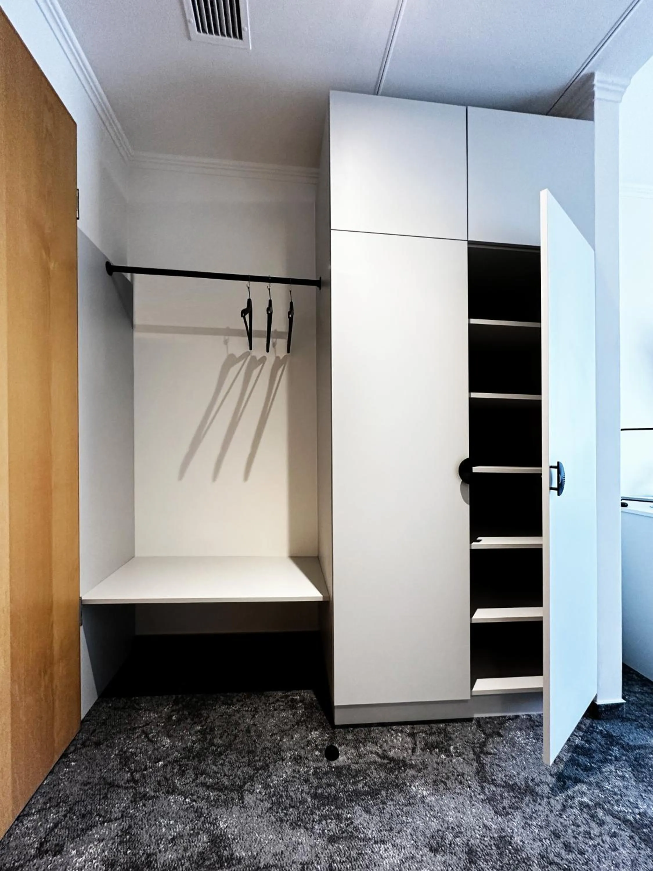 wardrobe in Hotel Szydłowski