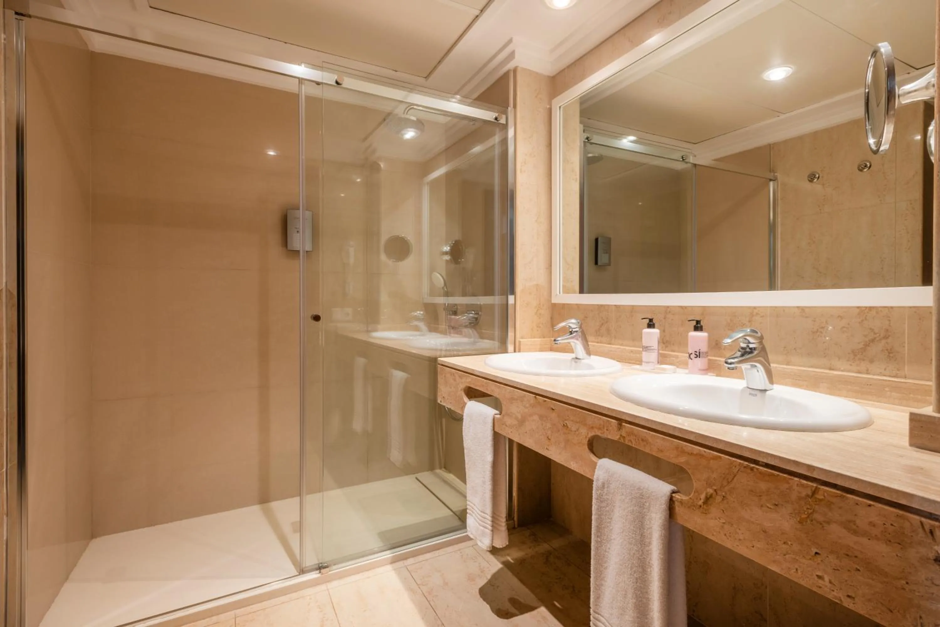 Bathroom in Inturotel Sa Marina