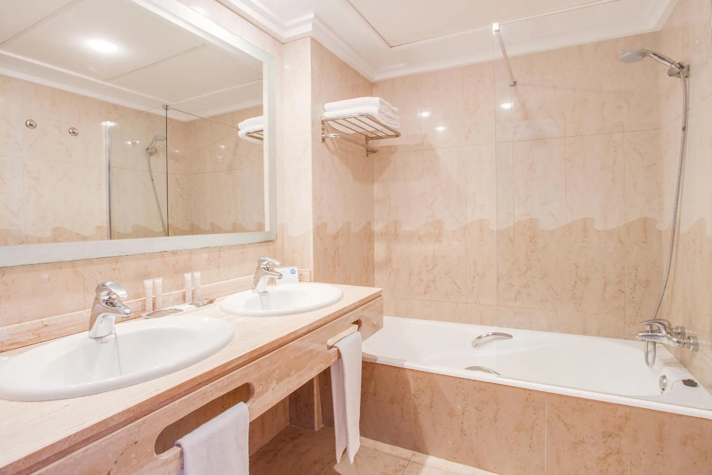 Bathroom in Inturotel Sa Marina