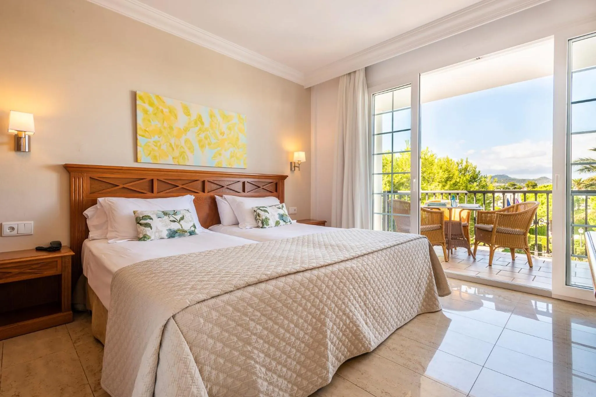 Photo of the whole room, Bed in Inturotel Sa Marina