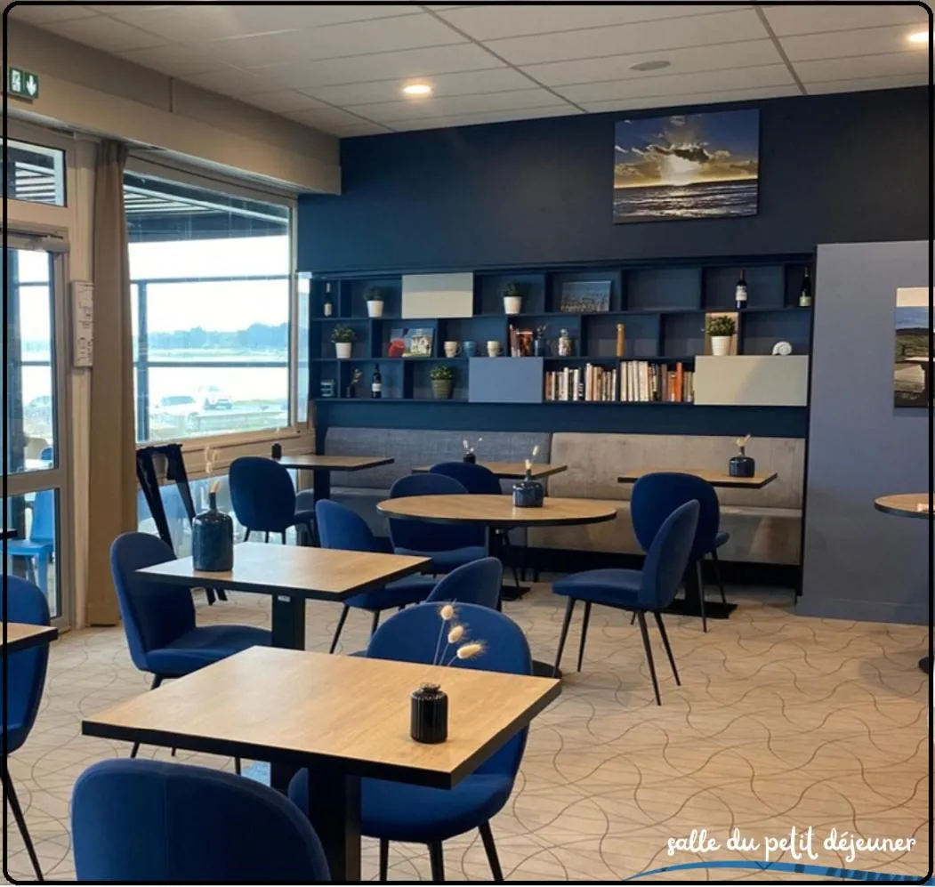 Breakfast in Logis Hôtel Le Calluna Restaurant La Flottille