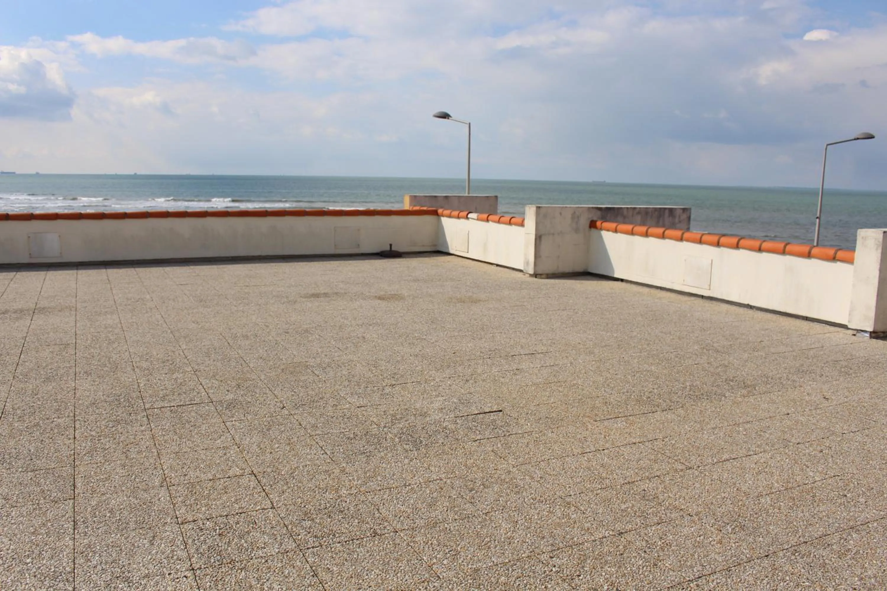 Day in Logis Hôtel Le Calluna Restaurant La Flottille