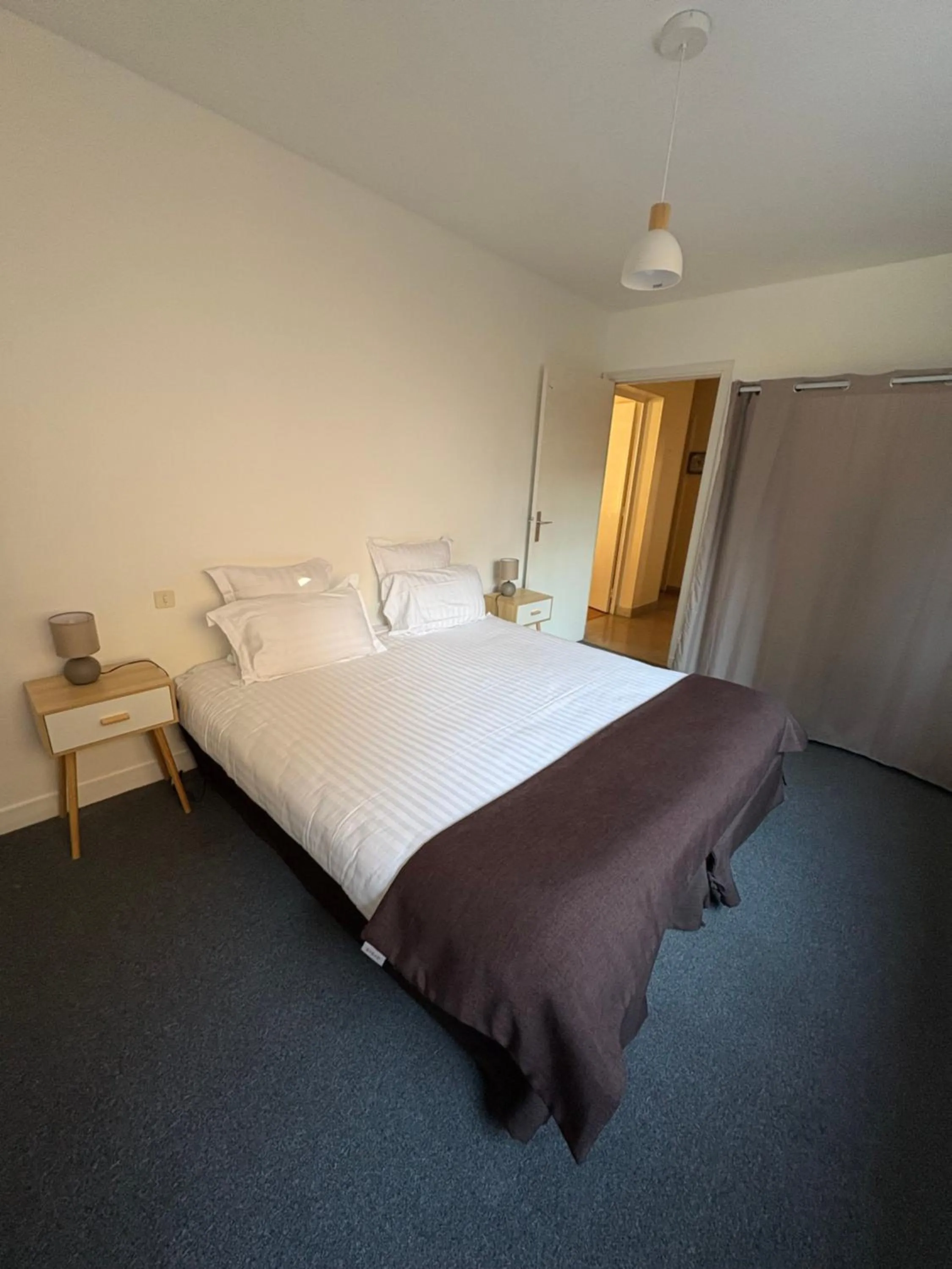 Bedroom, Bed in Cit'hôtel Le Chris'tel hôtel et restaurant