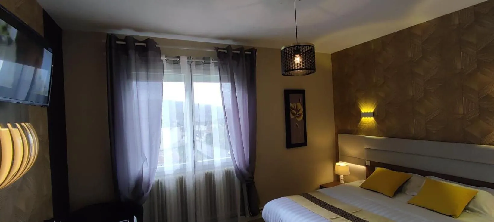 Bedroom, Bed in Hotel Belle Vue