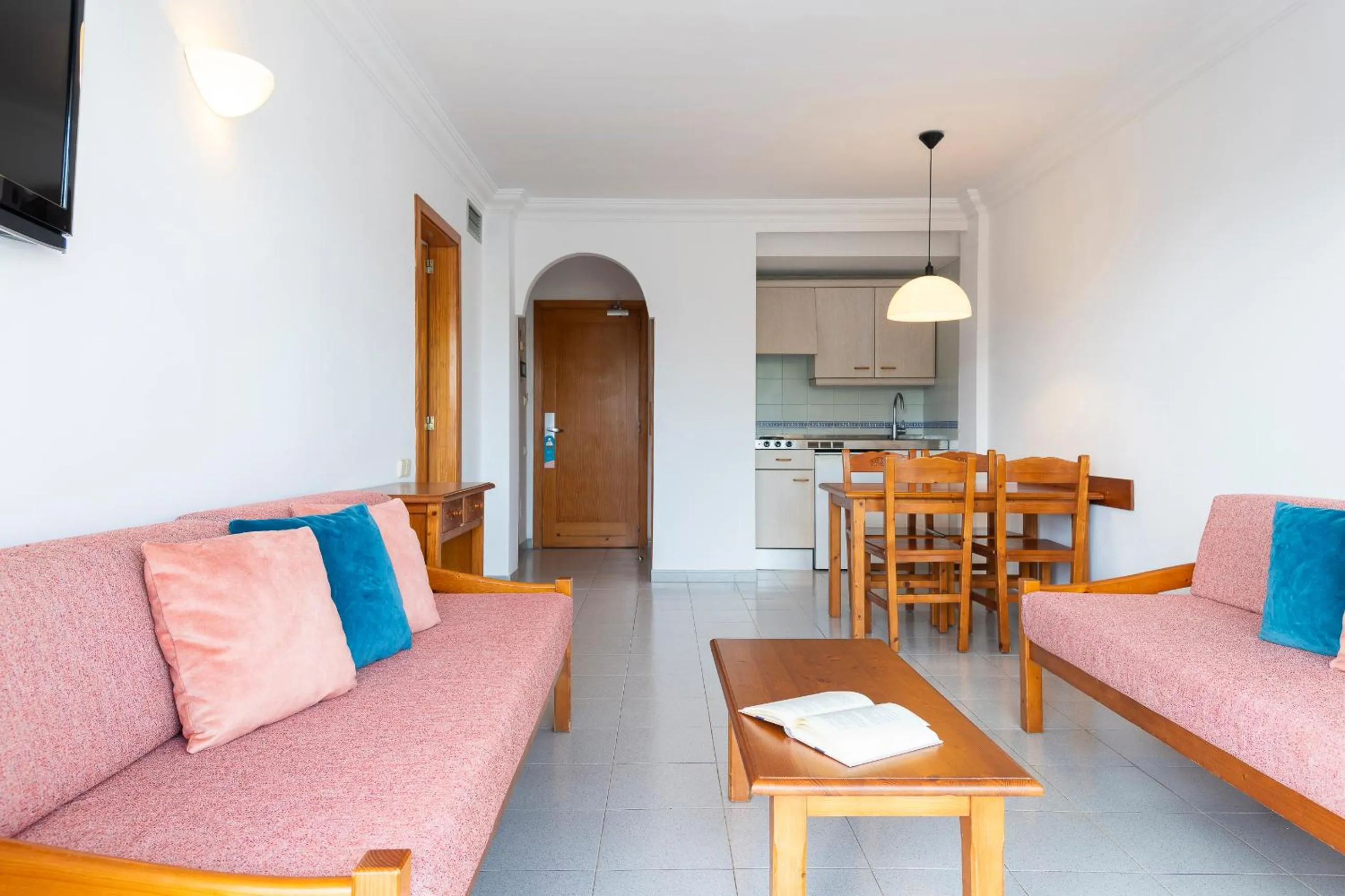 Decorative detail in Inturotel Esmeralda Garden