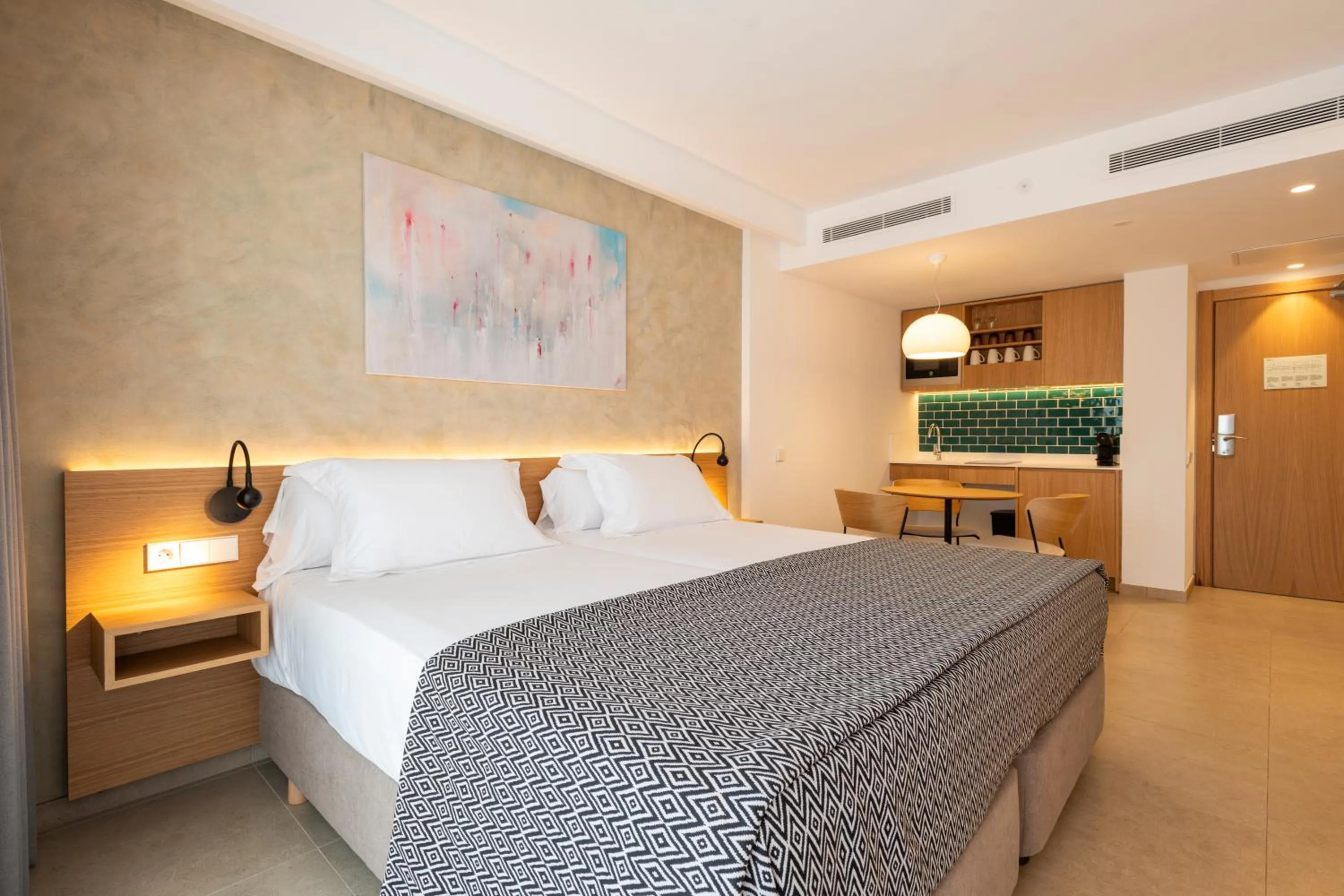 Bedroom, Bed in Inturotel Cala Azul