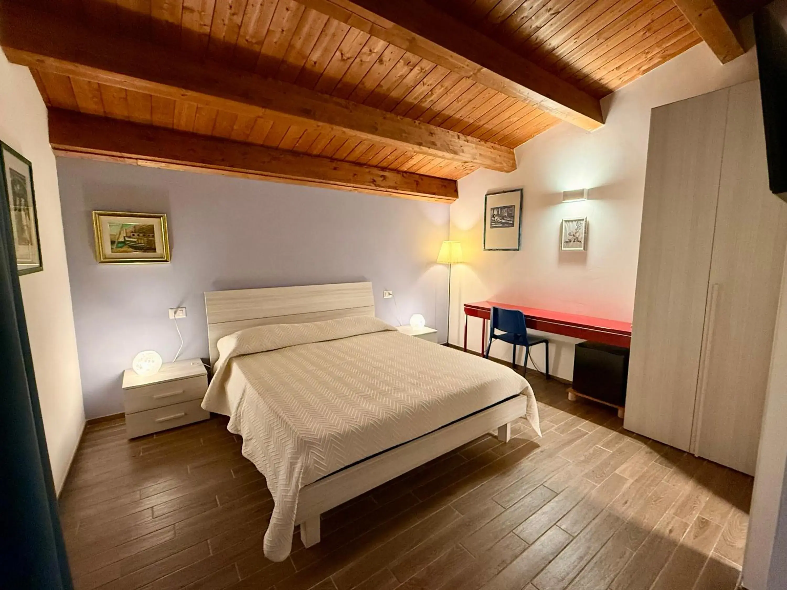 Double Room with Private Bathroom - single occupancy in B&B Villamarea Double Room with Private Bathroom - single occupancy in B&B Villamarea