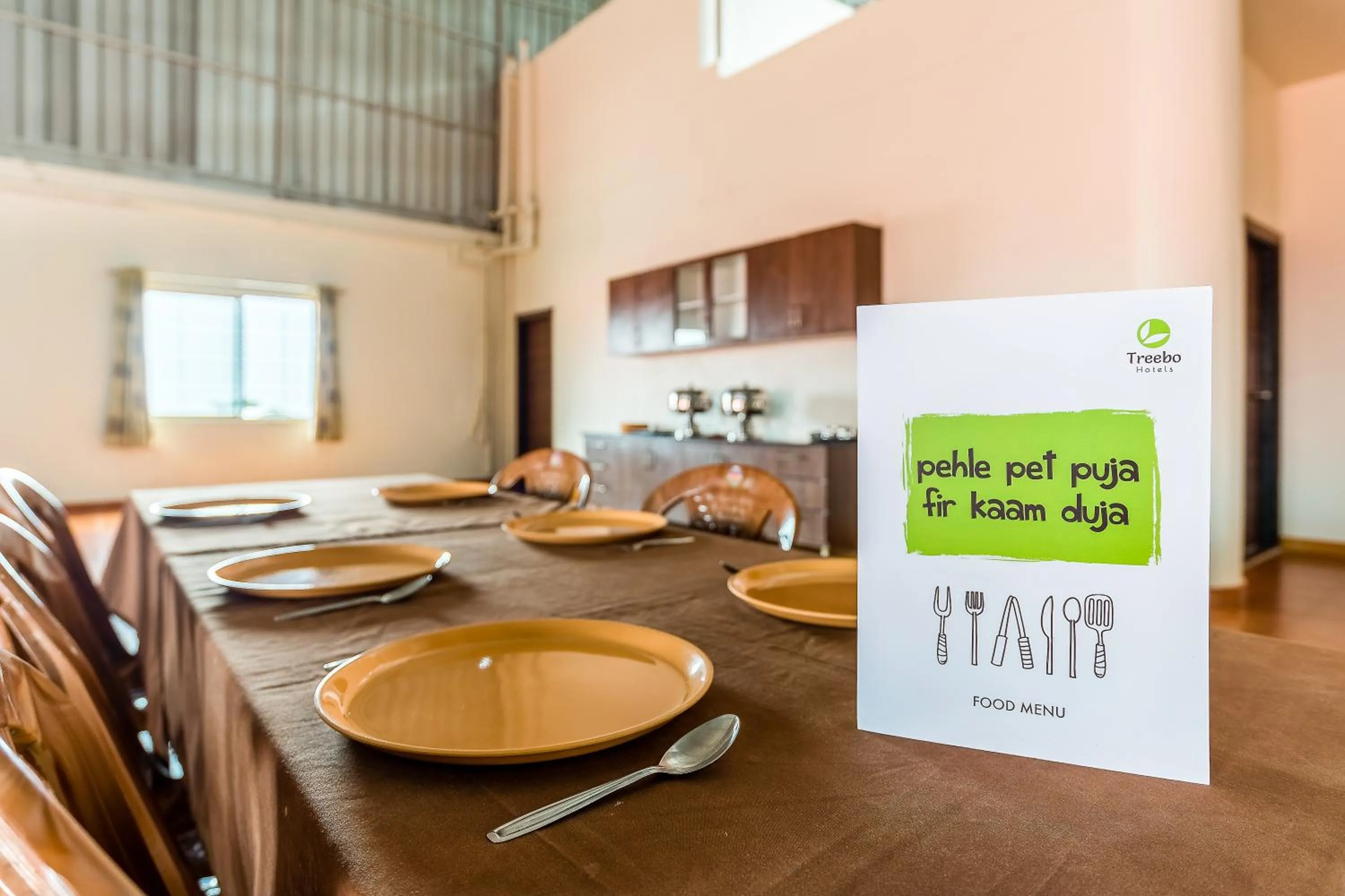 Restaurant/places to eat in Treebo Pappilon Palace - PVS Circle