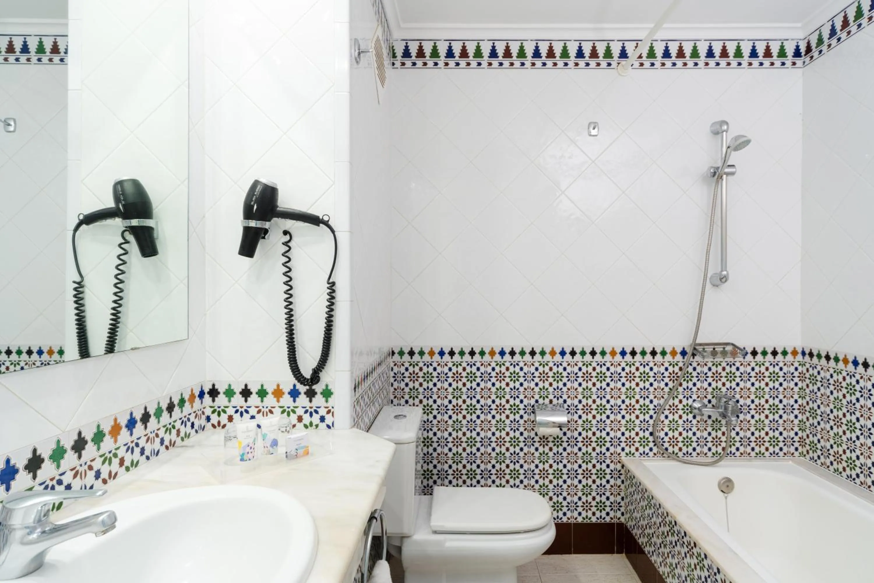 Photo of the whole room in Plus Fariones Apartamentos