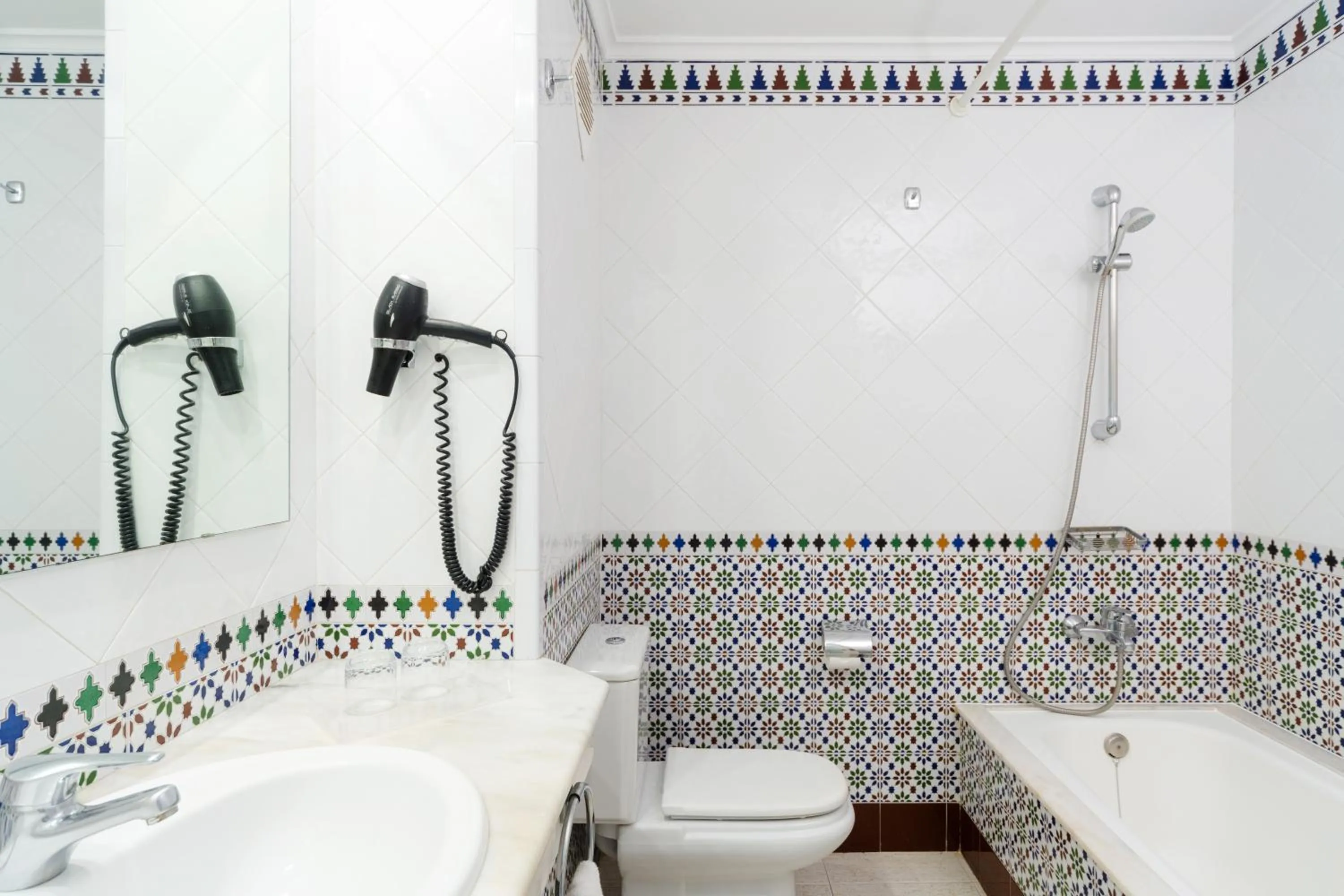 Bathroom in Plus Fariones Apartamentos