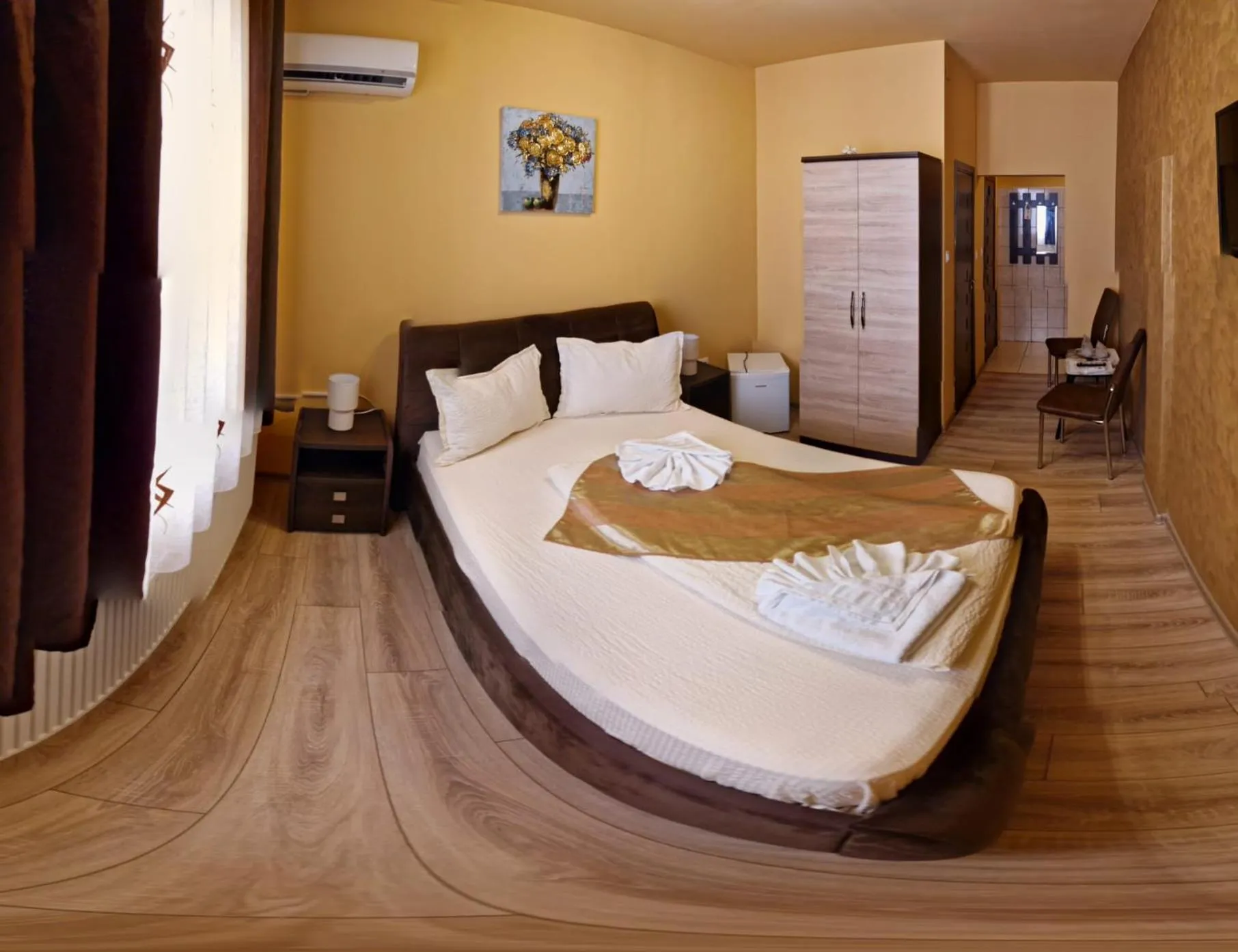 Bed in Pensiunea Muresul