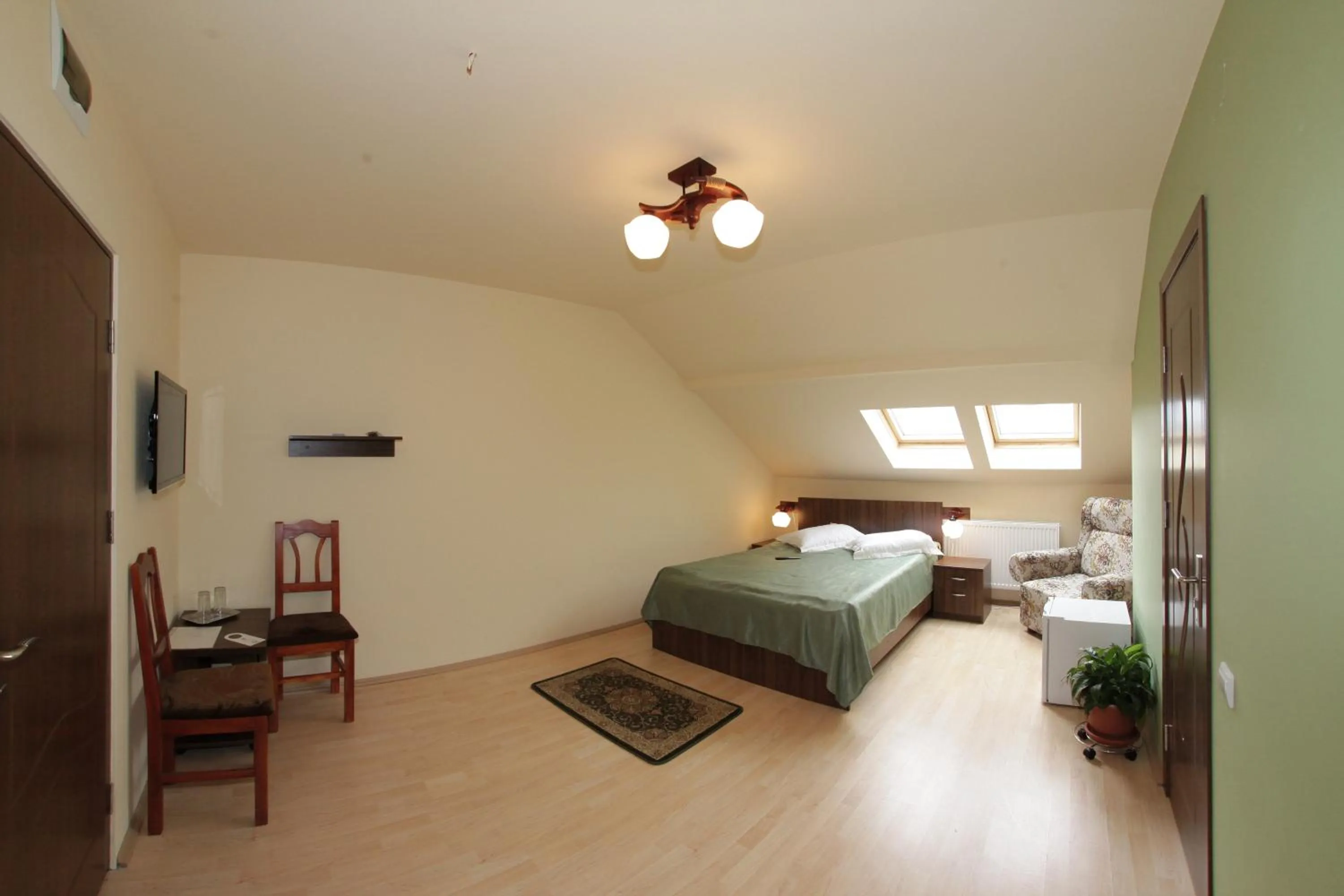 Day, Bed in Pensiunea Muresul