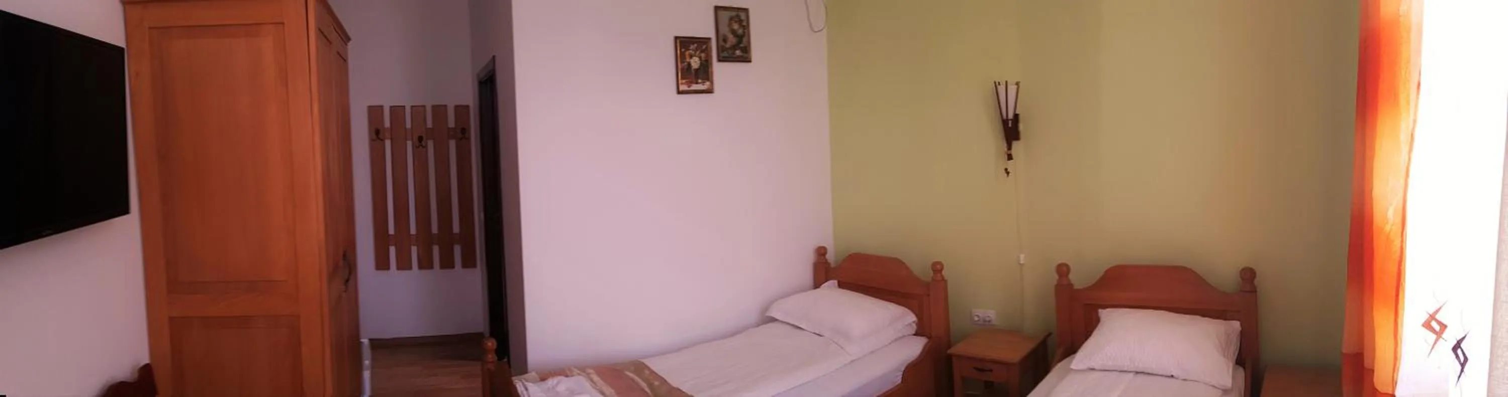 Day in Pensiunea Muresul