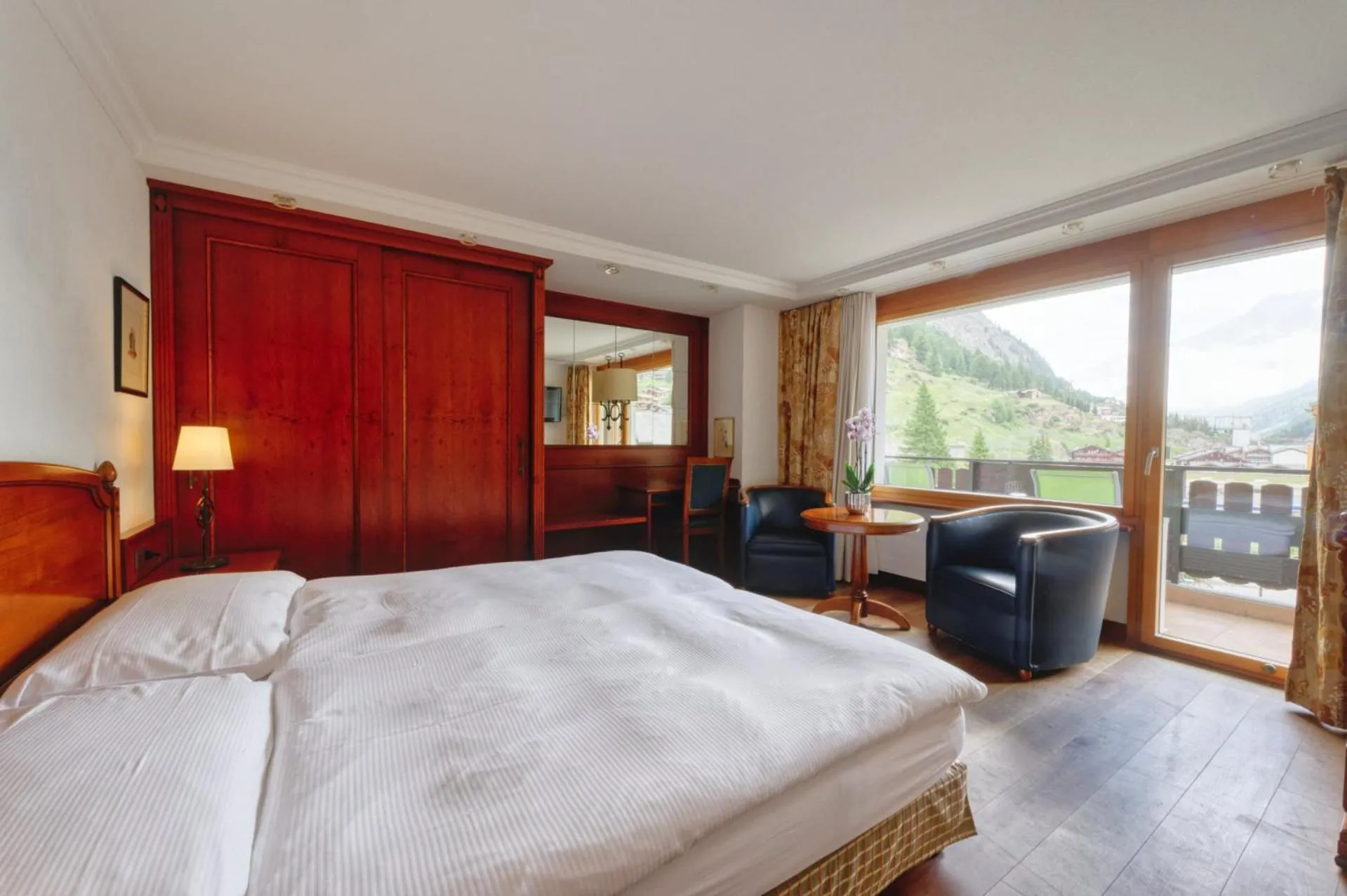 Living room, Bed in Arca Aparthotel & Spa