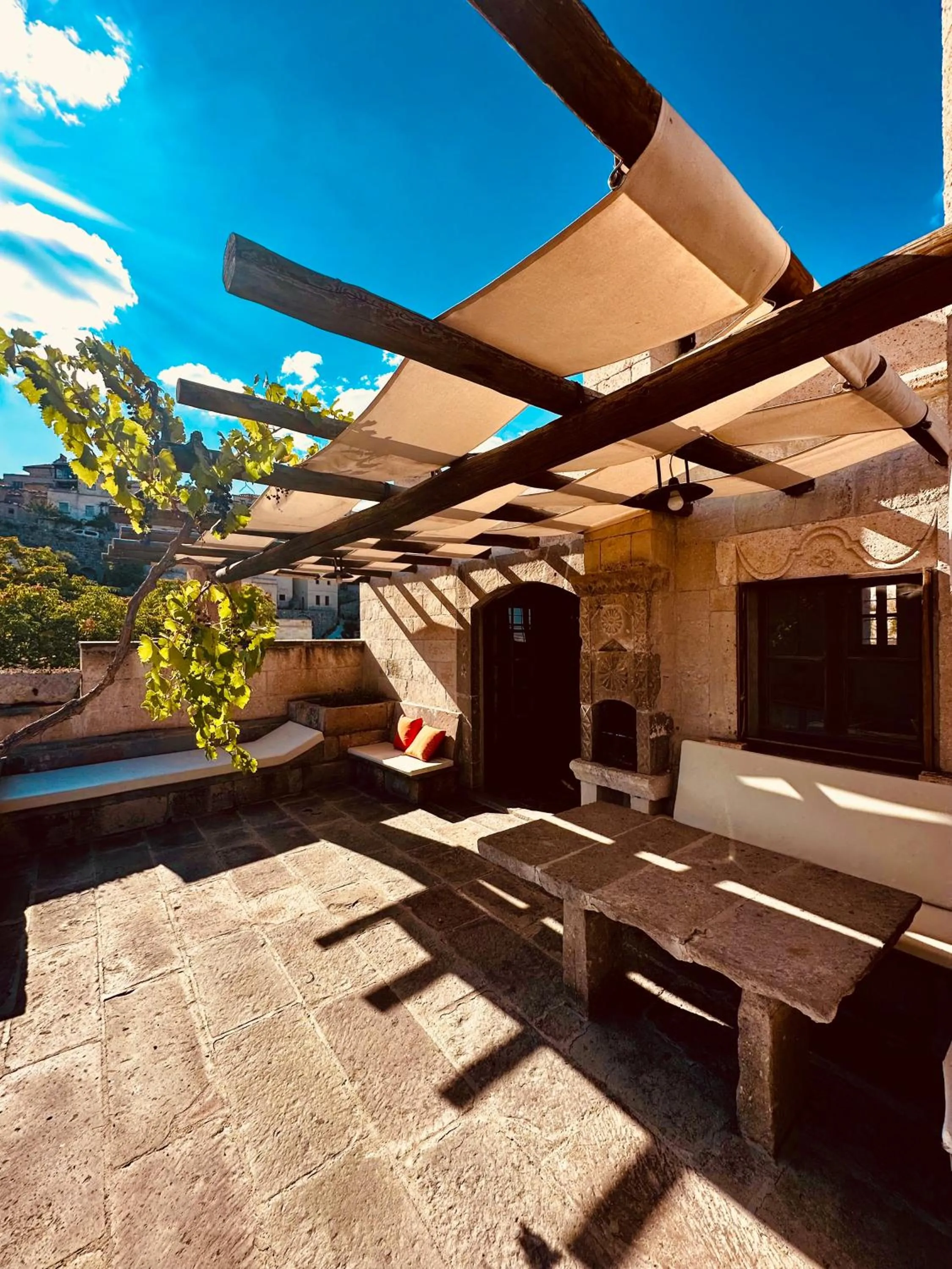 Day in Les Maisons De Cappadoce