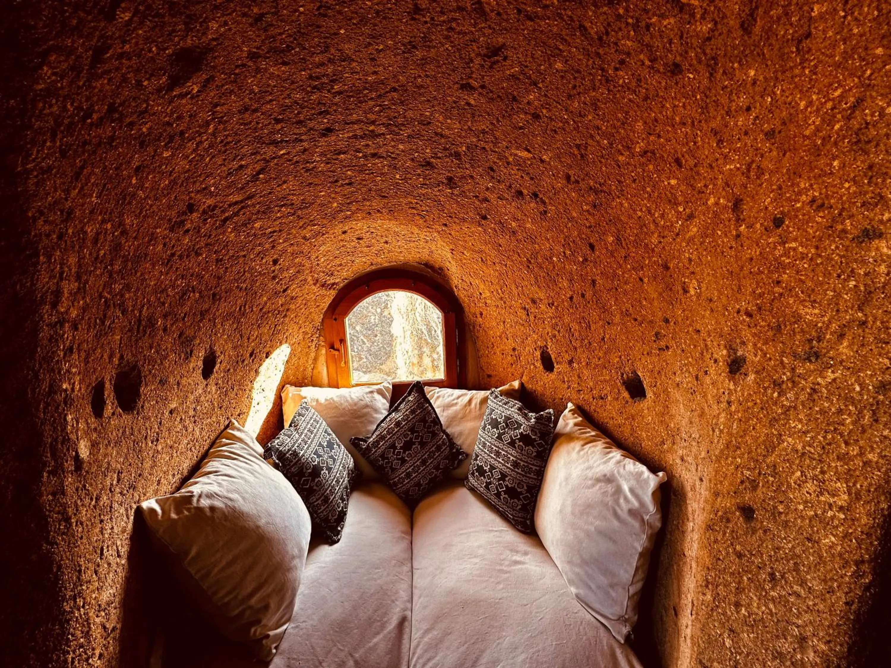 Seating area, Bed in Les Maisons De Cappadoce