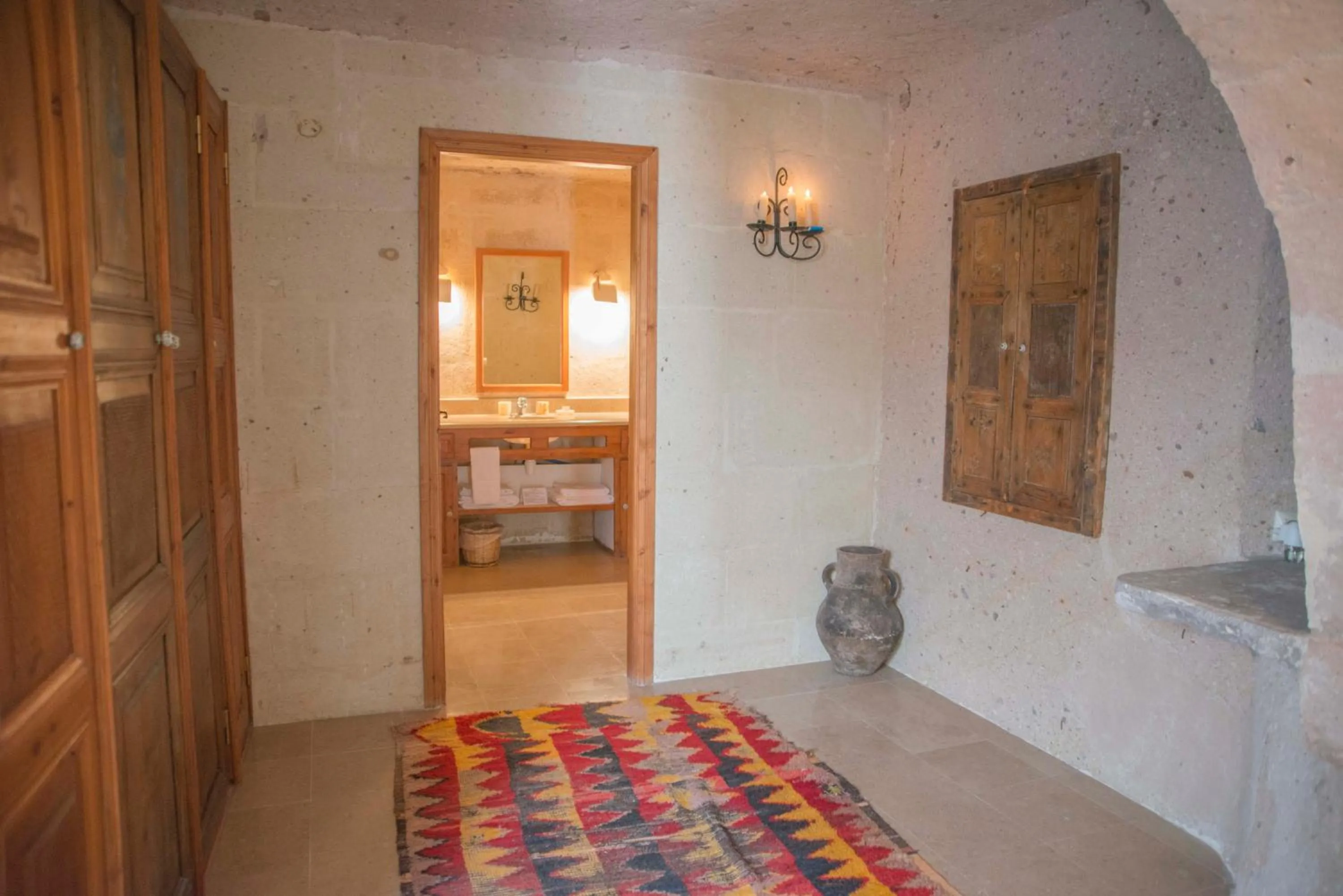 Bathroom, Bed in Les Maisons De Cappadoce