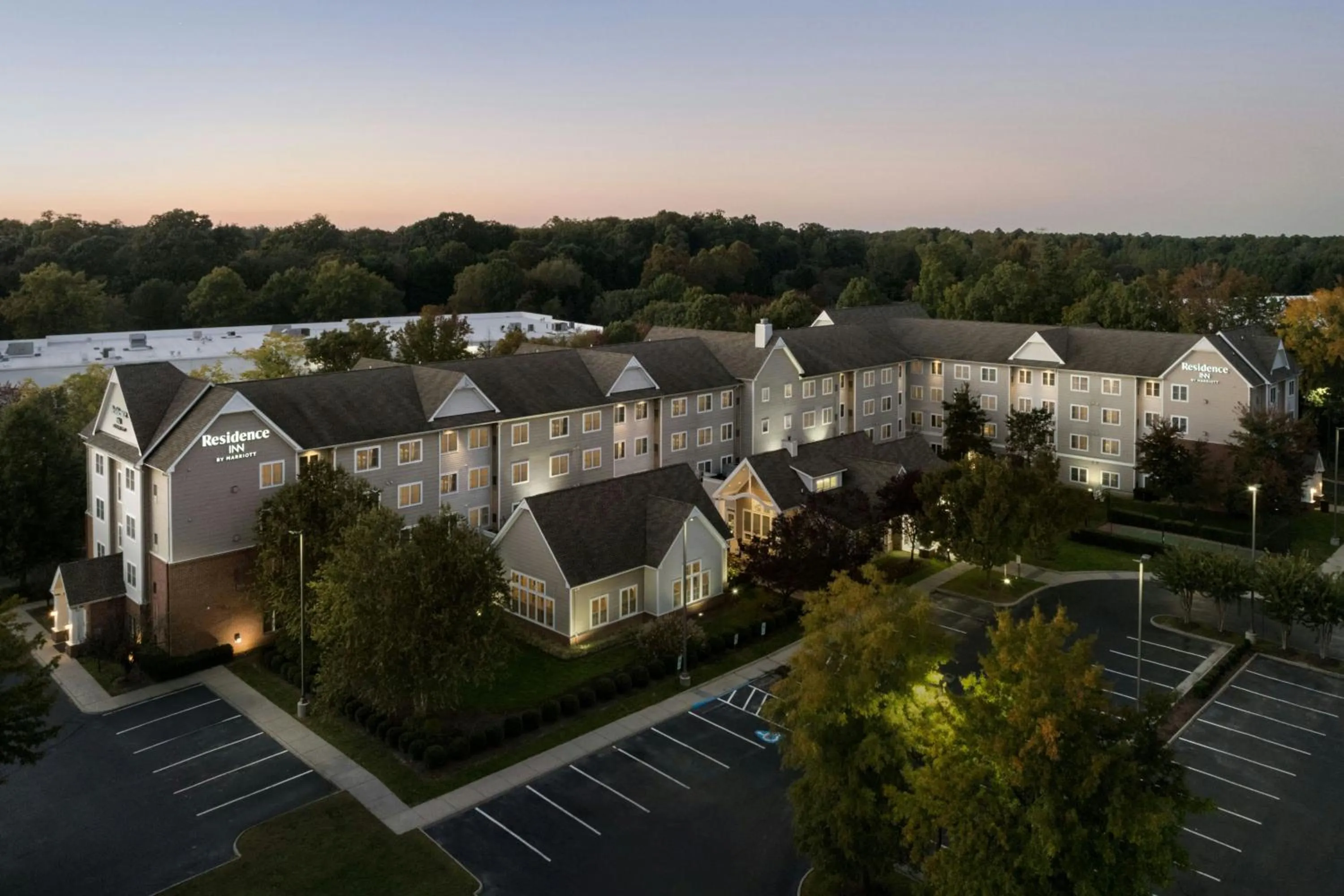 Property building in Residence Inn by Marriott Richmond Chester