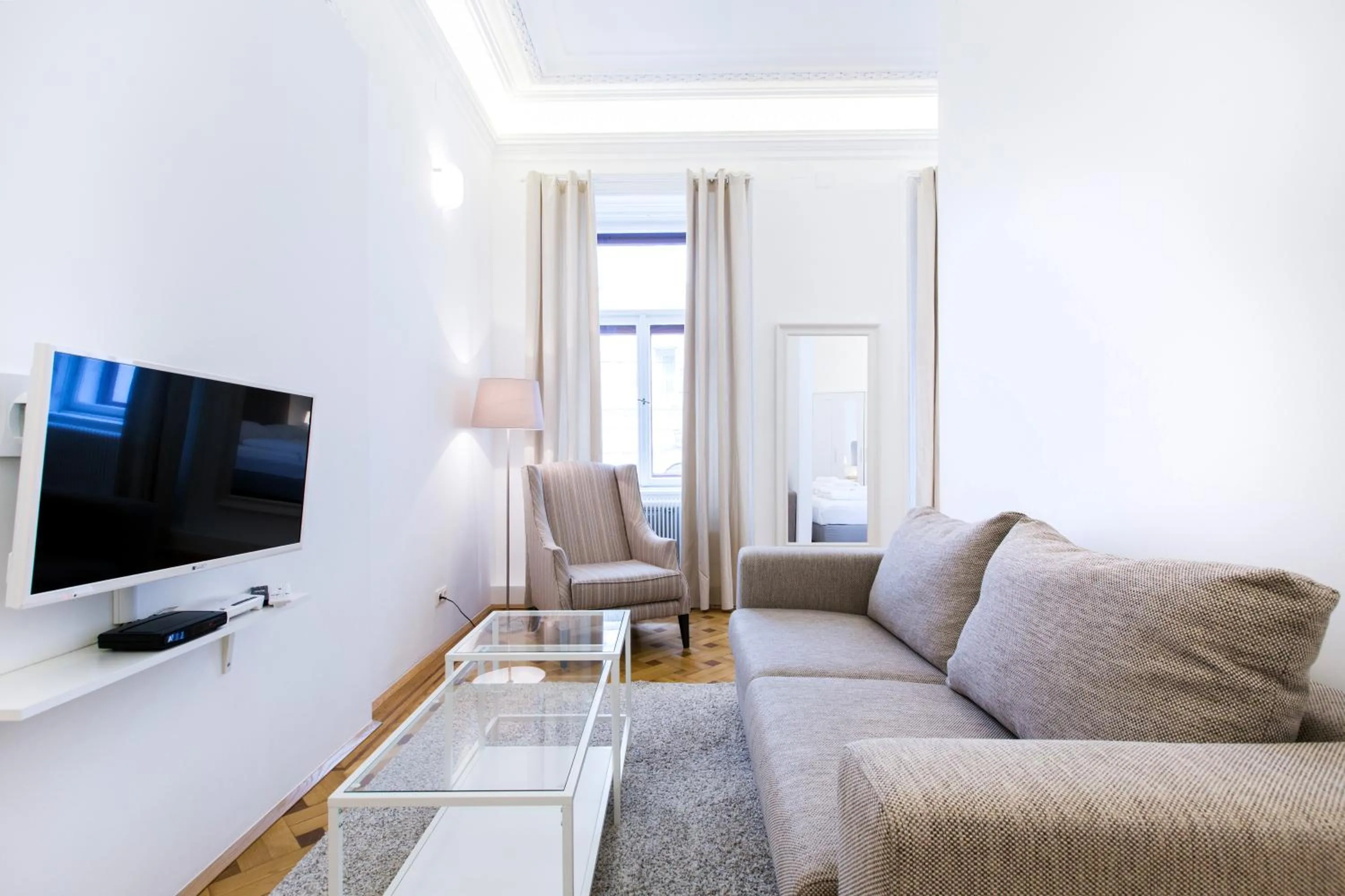 Seating area in HeyMi Apartments in City Center