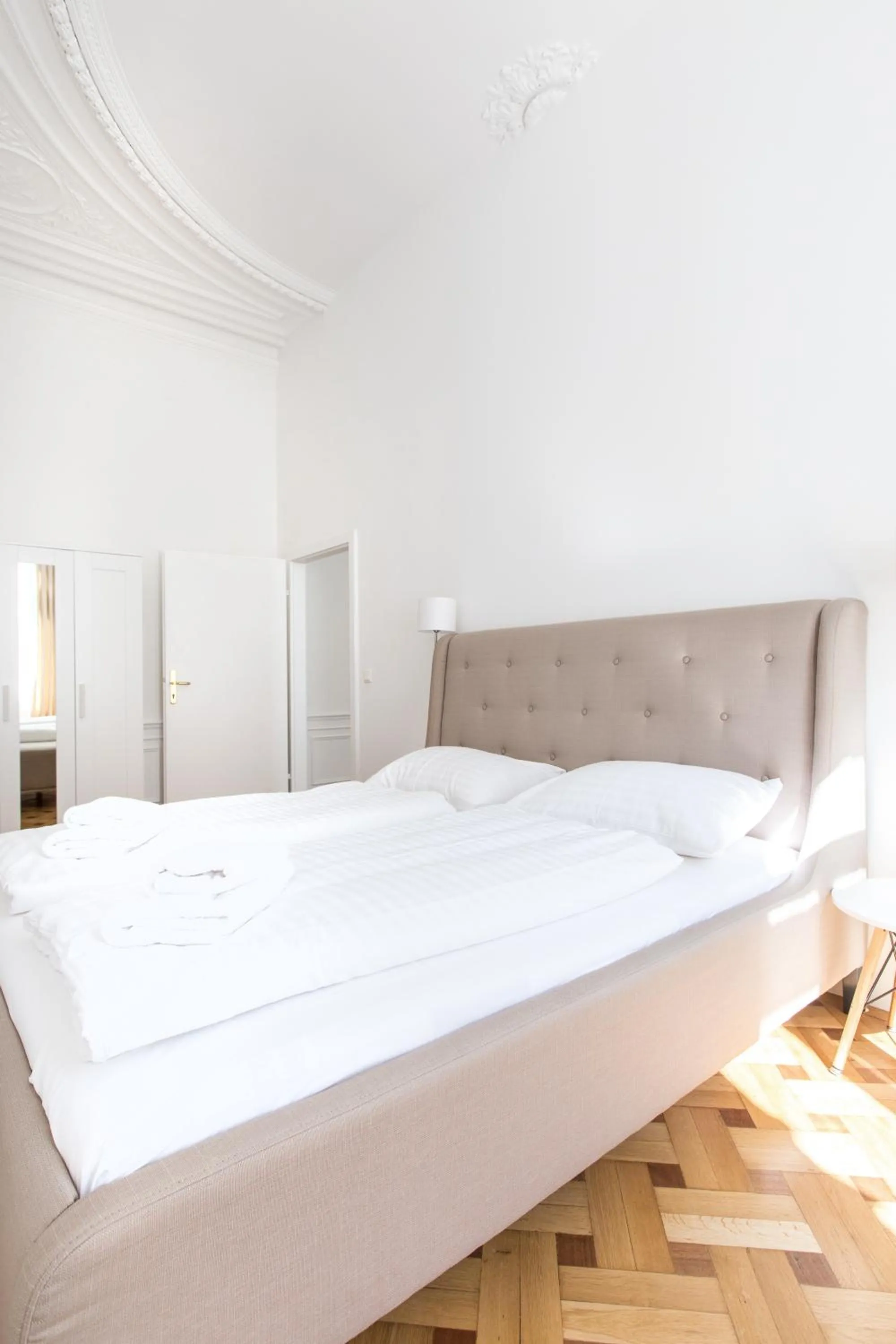 Bedroom, Bed in HeyMi Apartments in City Center