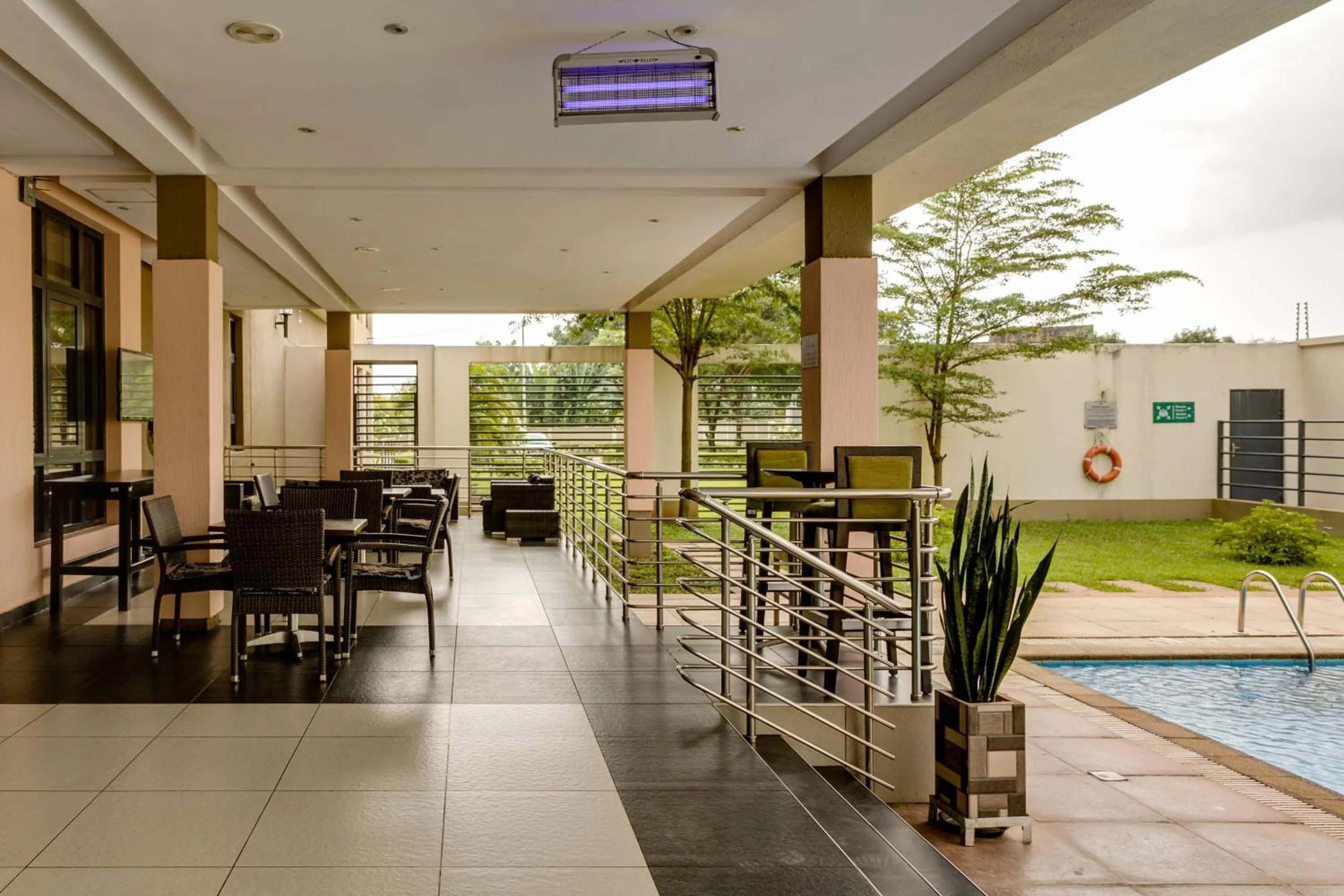 Lounge or bar in Protea Hotel by Marriott Benin City Select Emotan