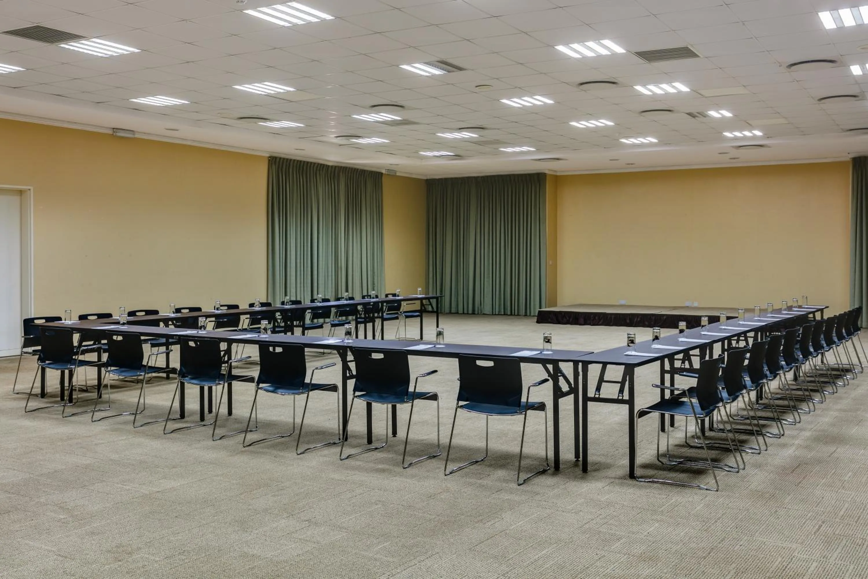 Meeting/conference room in Protea Hotel by Marriott Benin City Select Emotan