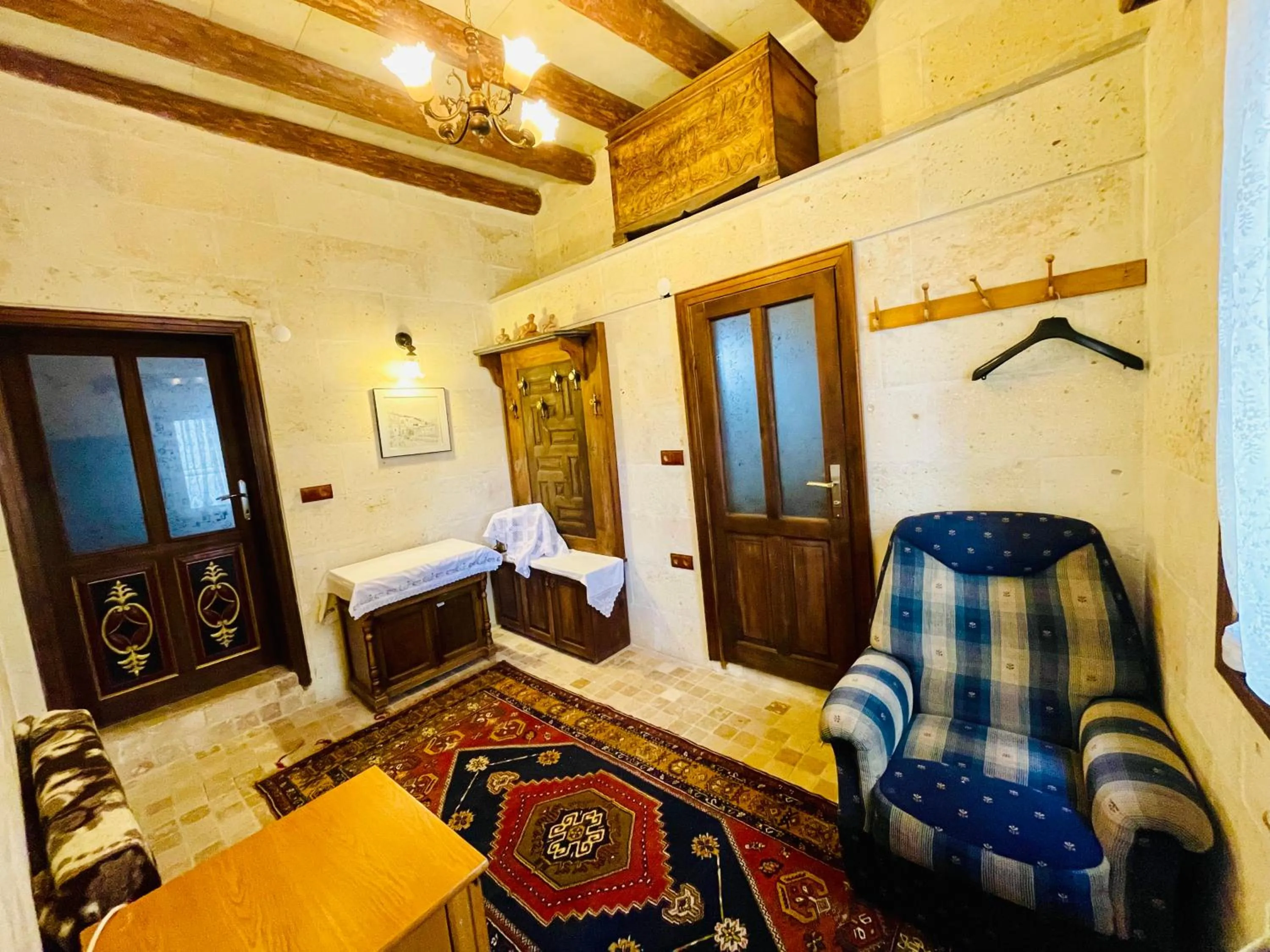 Living room, Bed in Sofa Hotel