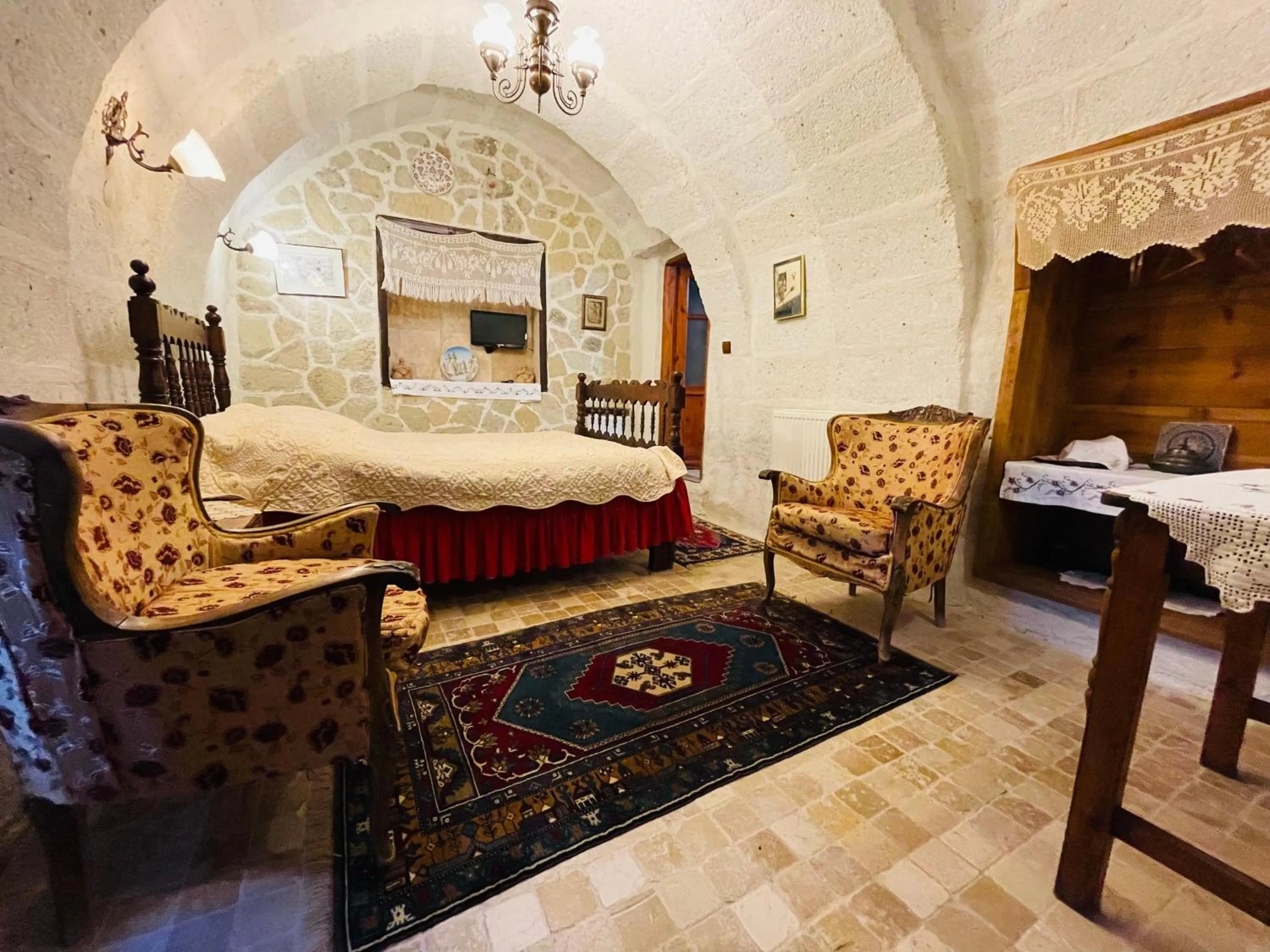 Photo of the whole room, Bed in Sofa Hotel