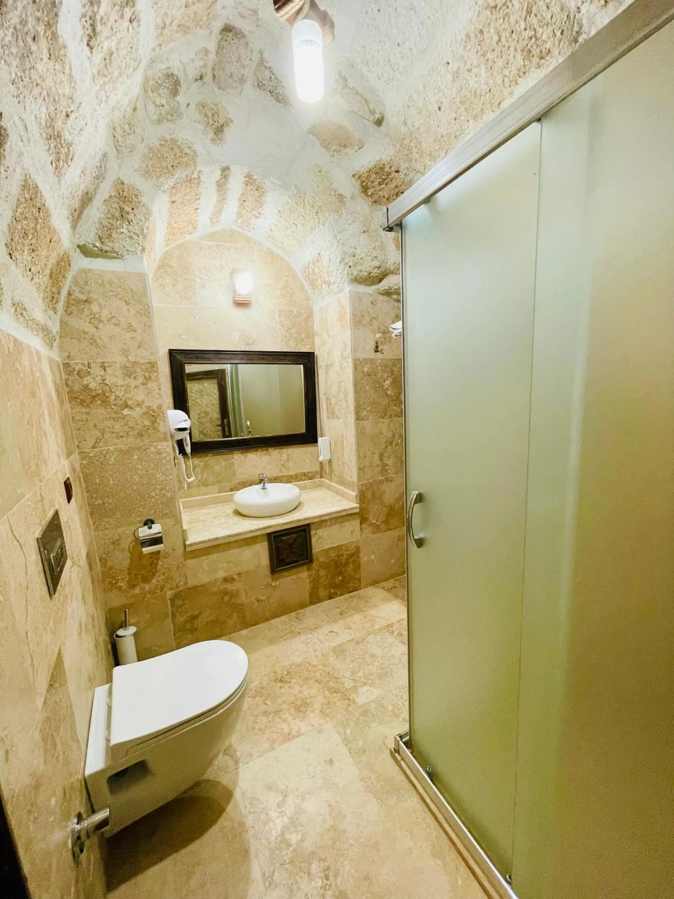 Bathroom in Sofa Hotel