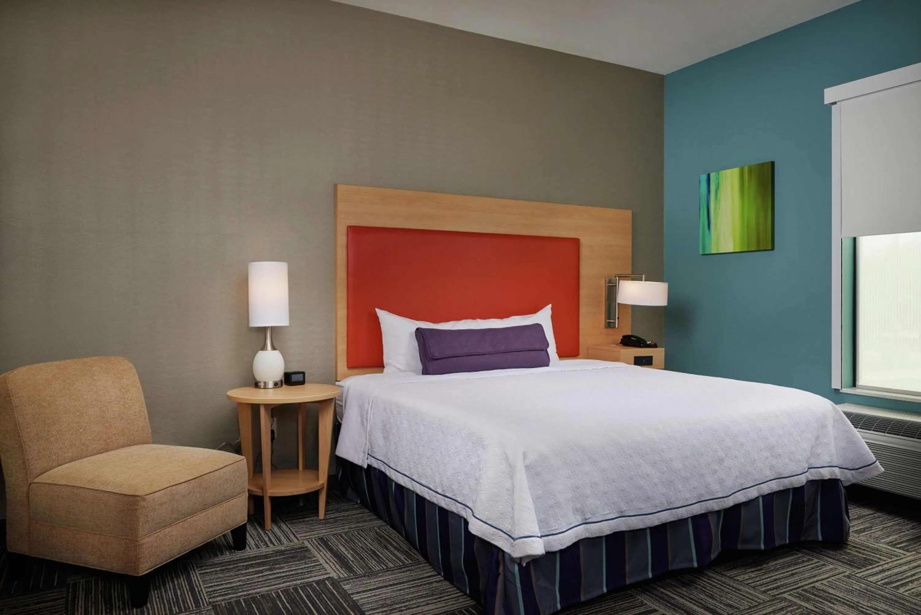 Bed in Home2 Suites By Hilton Muskogee