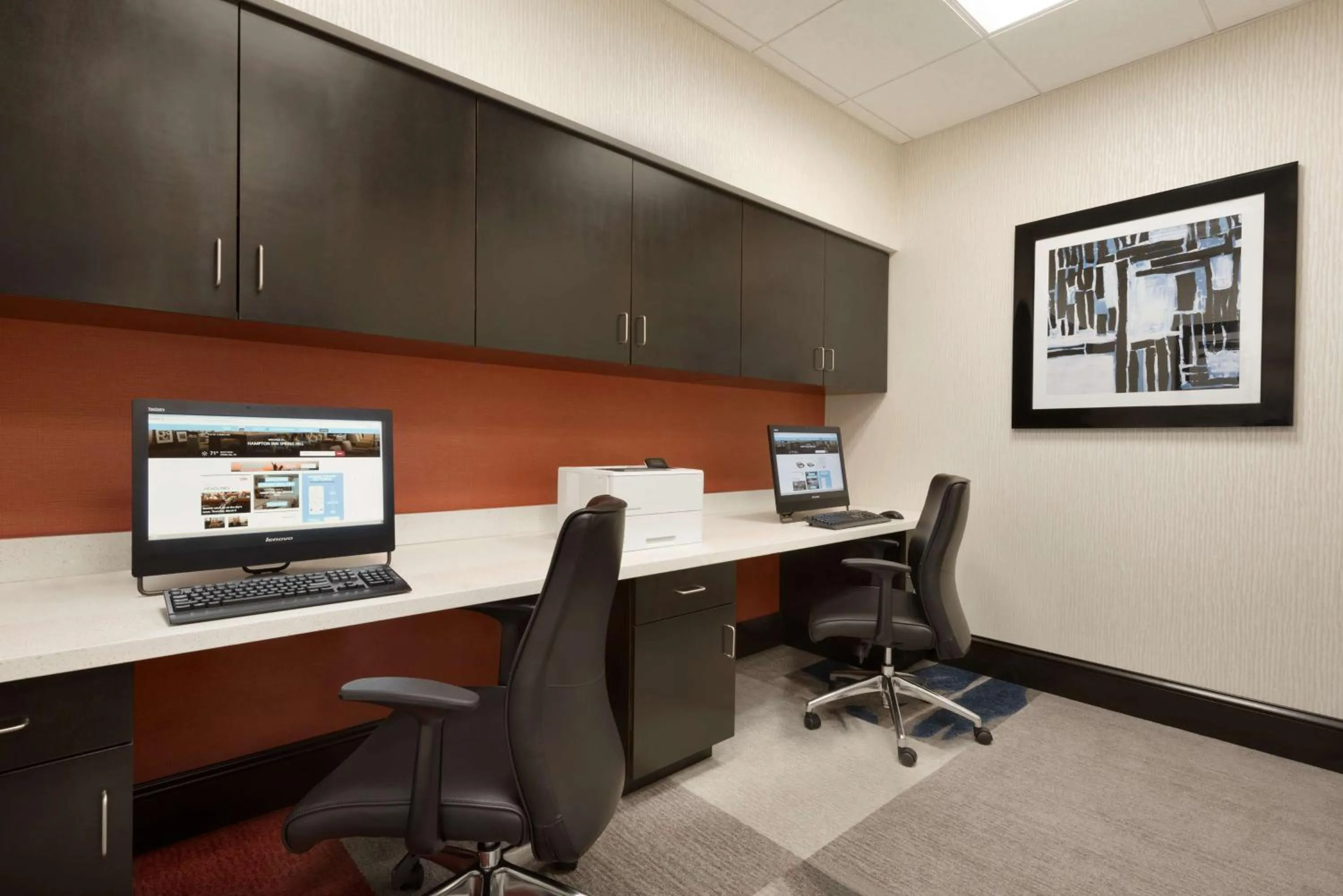 Business facilities in Hampton Inn by Hilton Spring Hill, TN