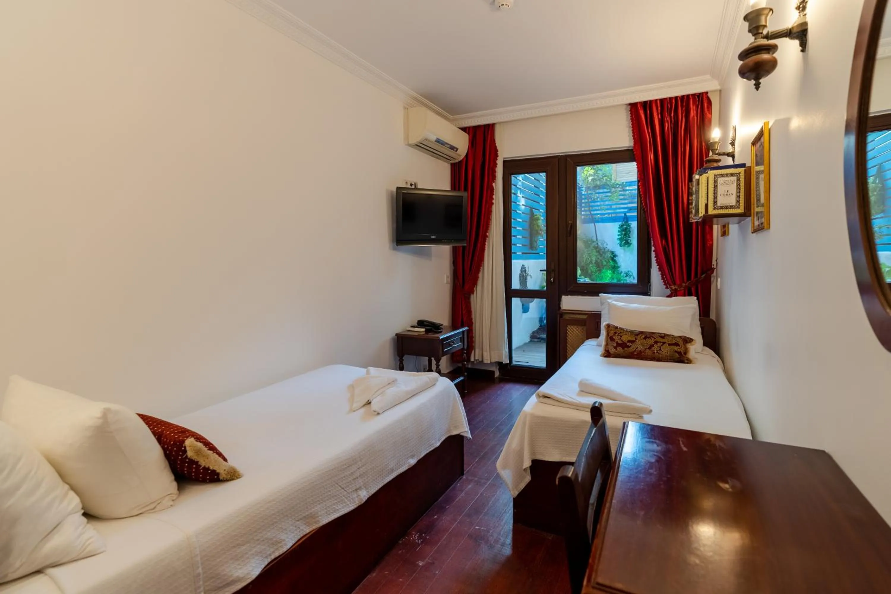 Photo of the whole room in Şebnem Hotel