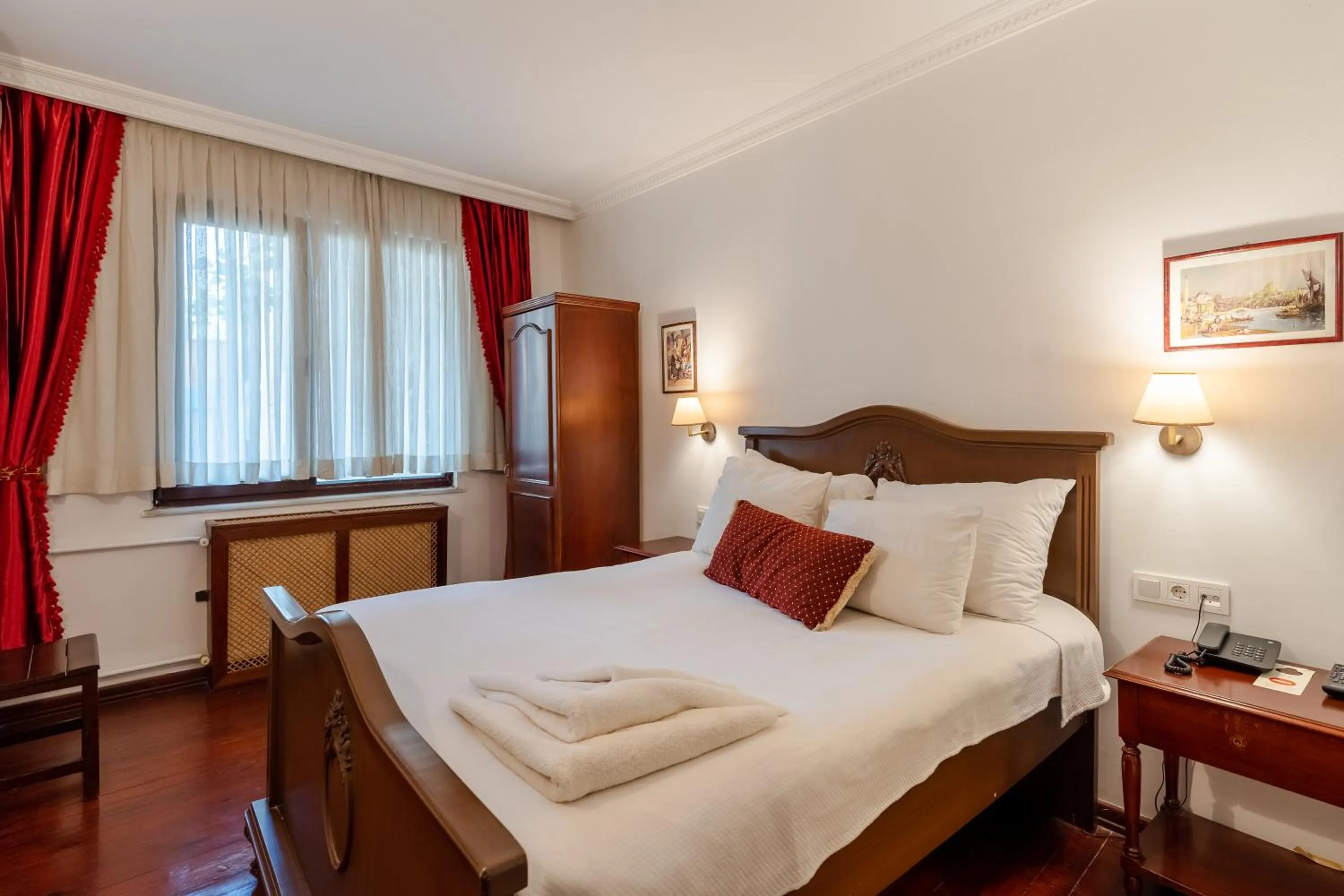 Bed in Şebnem Hotel