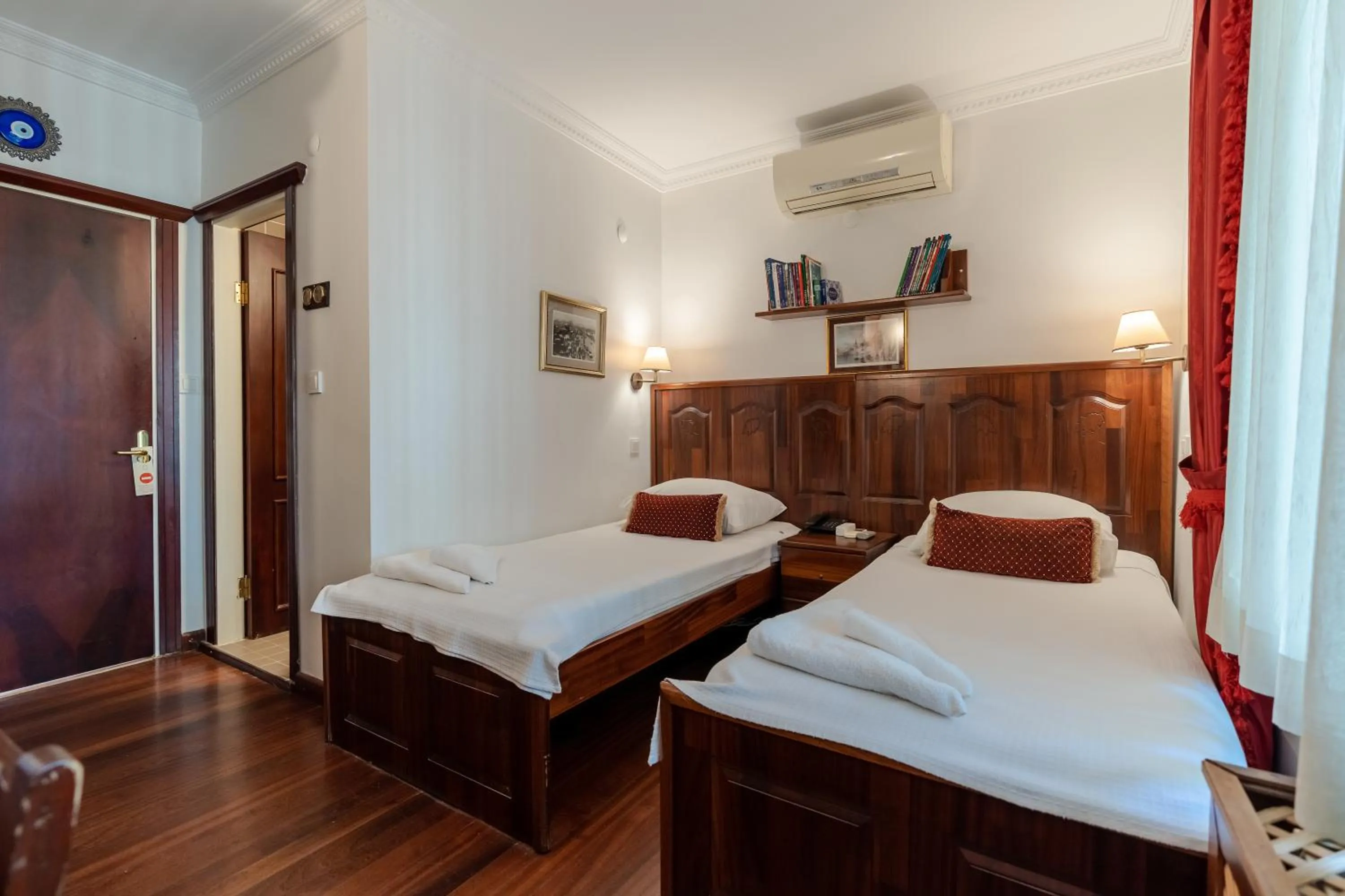 Bed in Şebnem Hotel