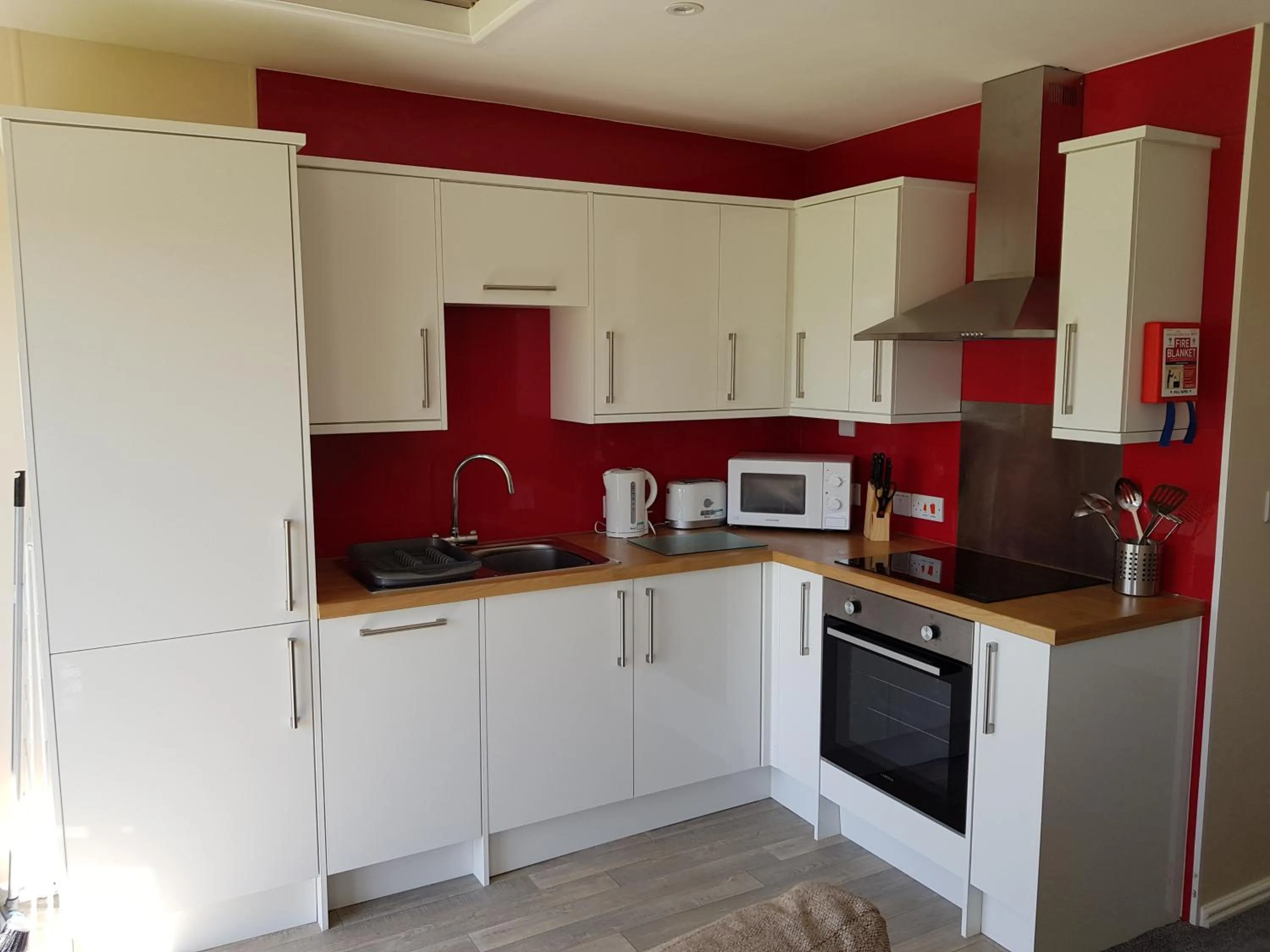 Kitchen or kitchenette in Sandy Glade Holiday Park