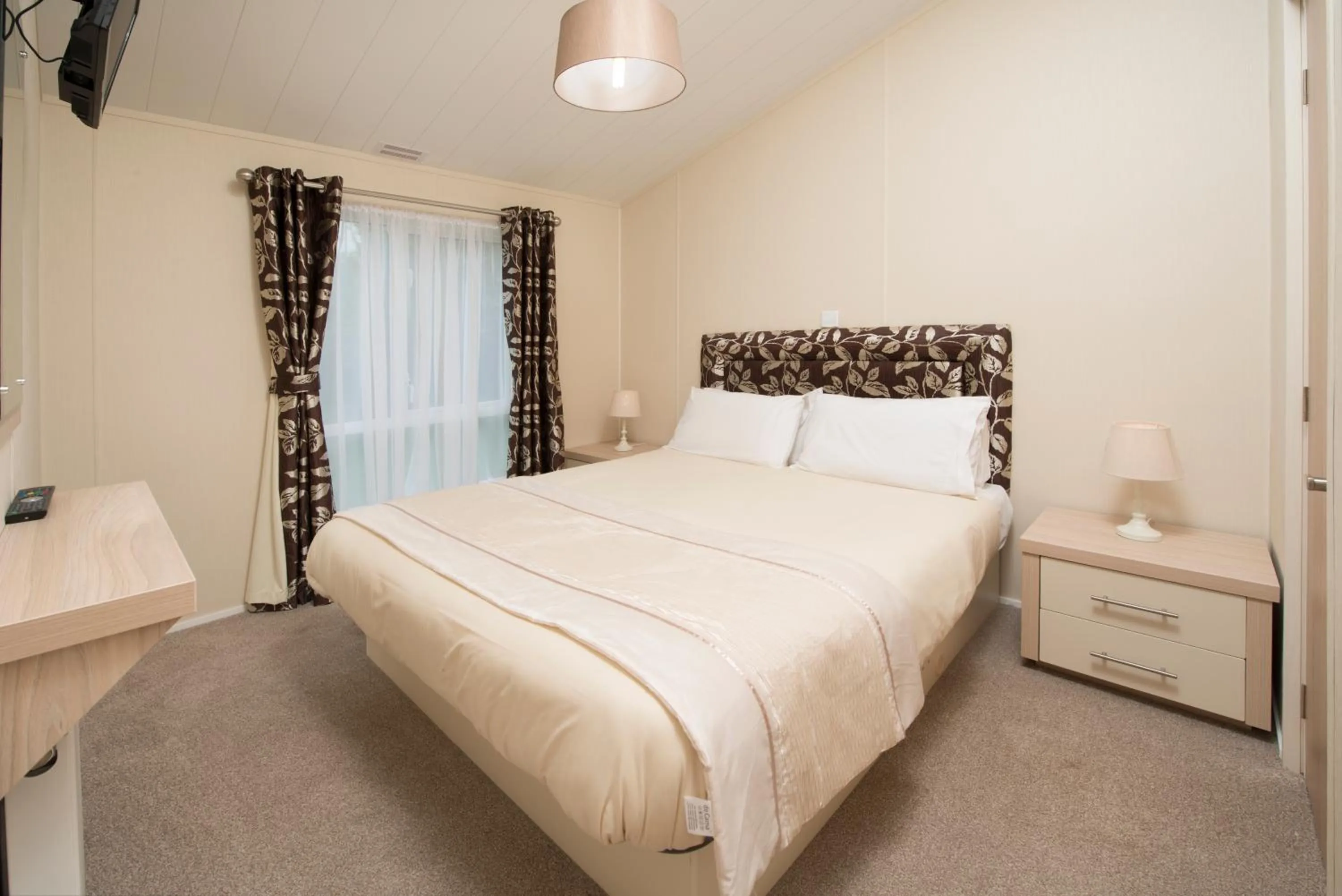 Bedroom, Bed in Sandy Glade Holiday Park