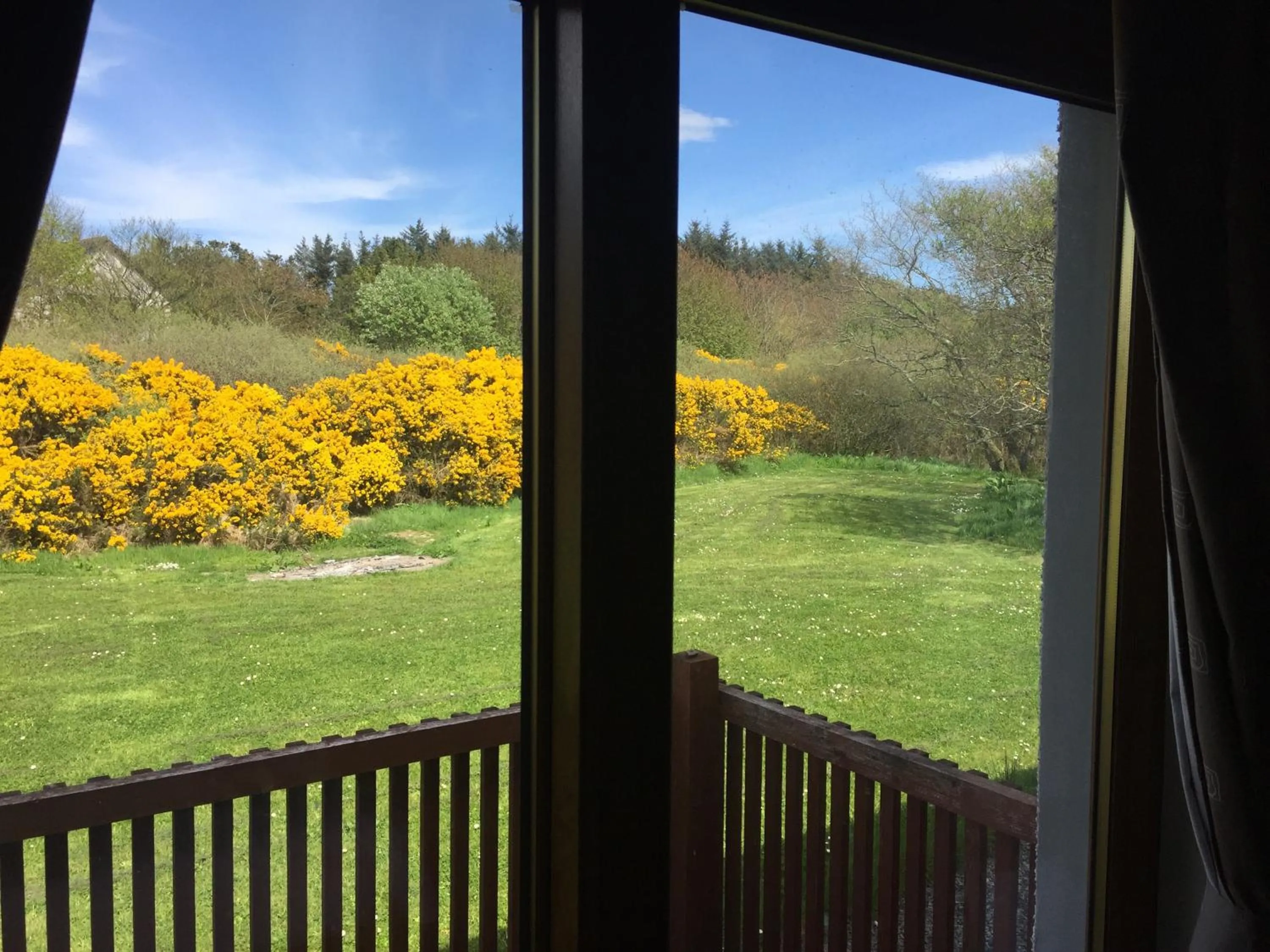 Garden view in Acarsaid B&B