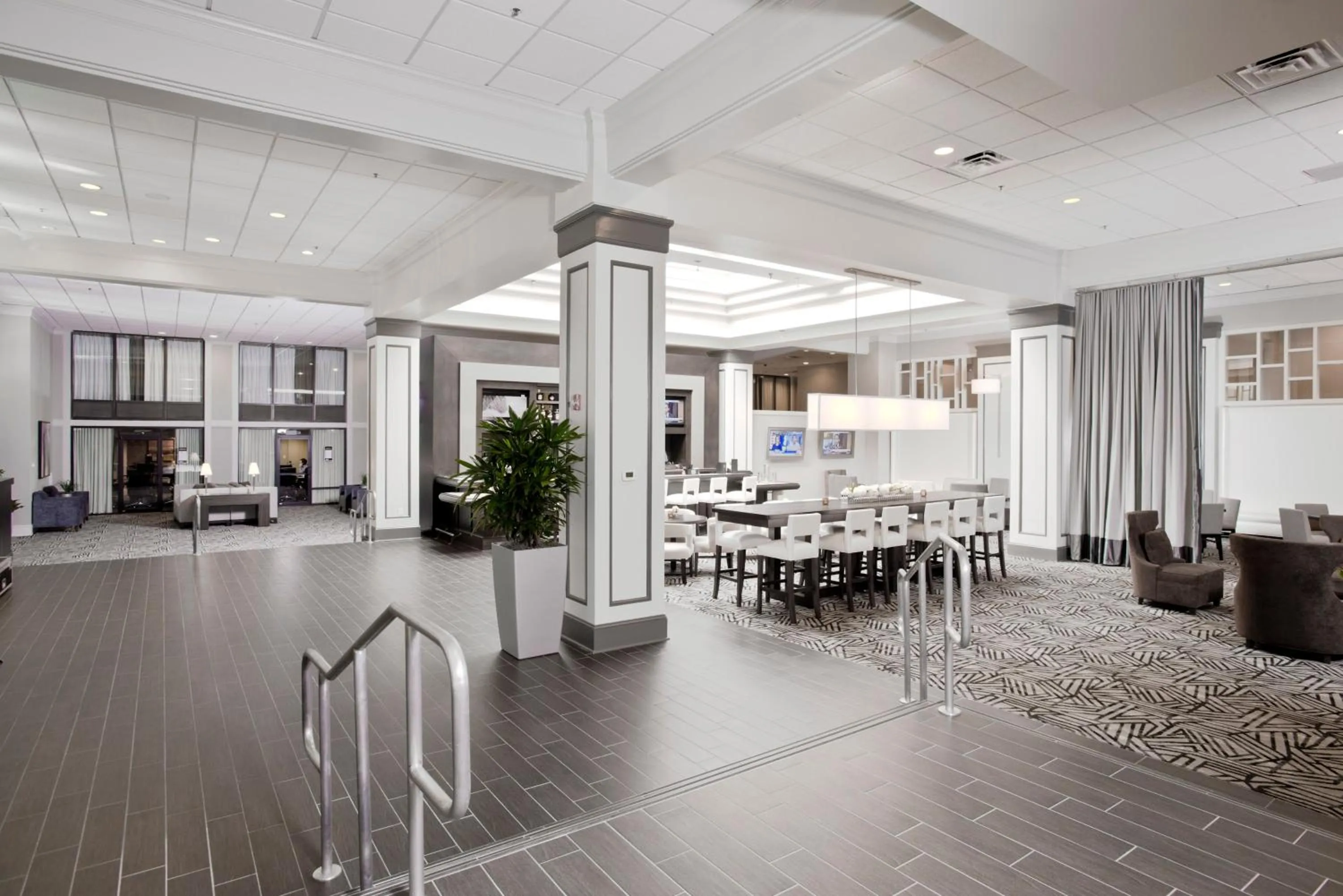Lobby or reception in Crowne Plaza Greenville by IHG