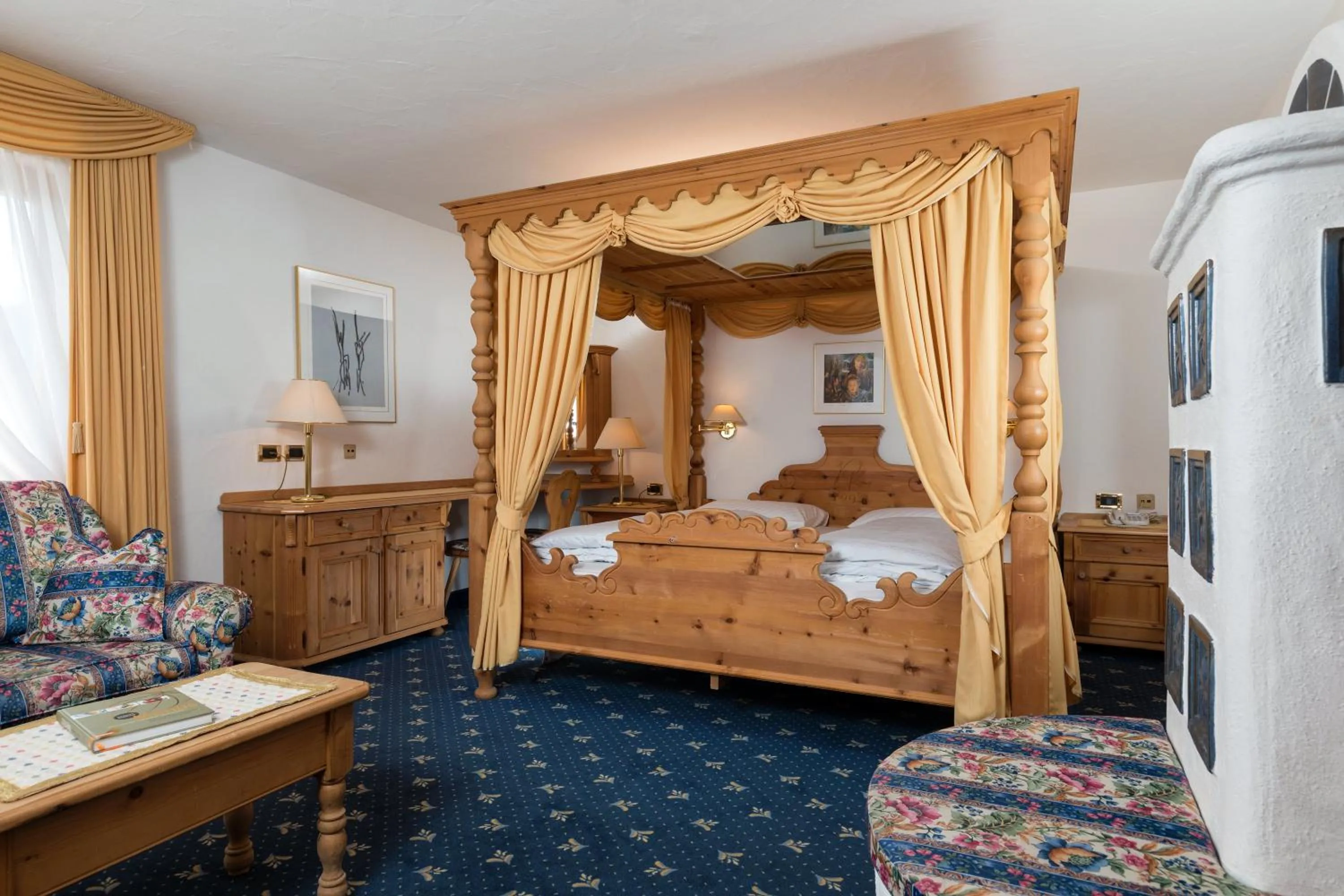 Photo of the whole room, Bed in Garni Criss